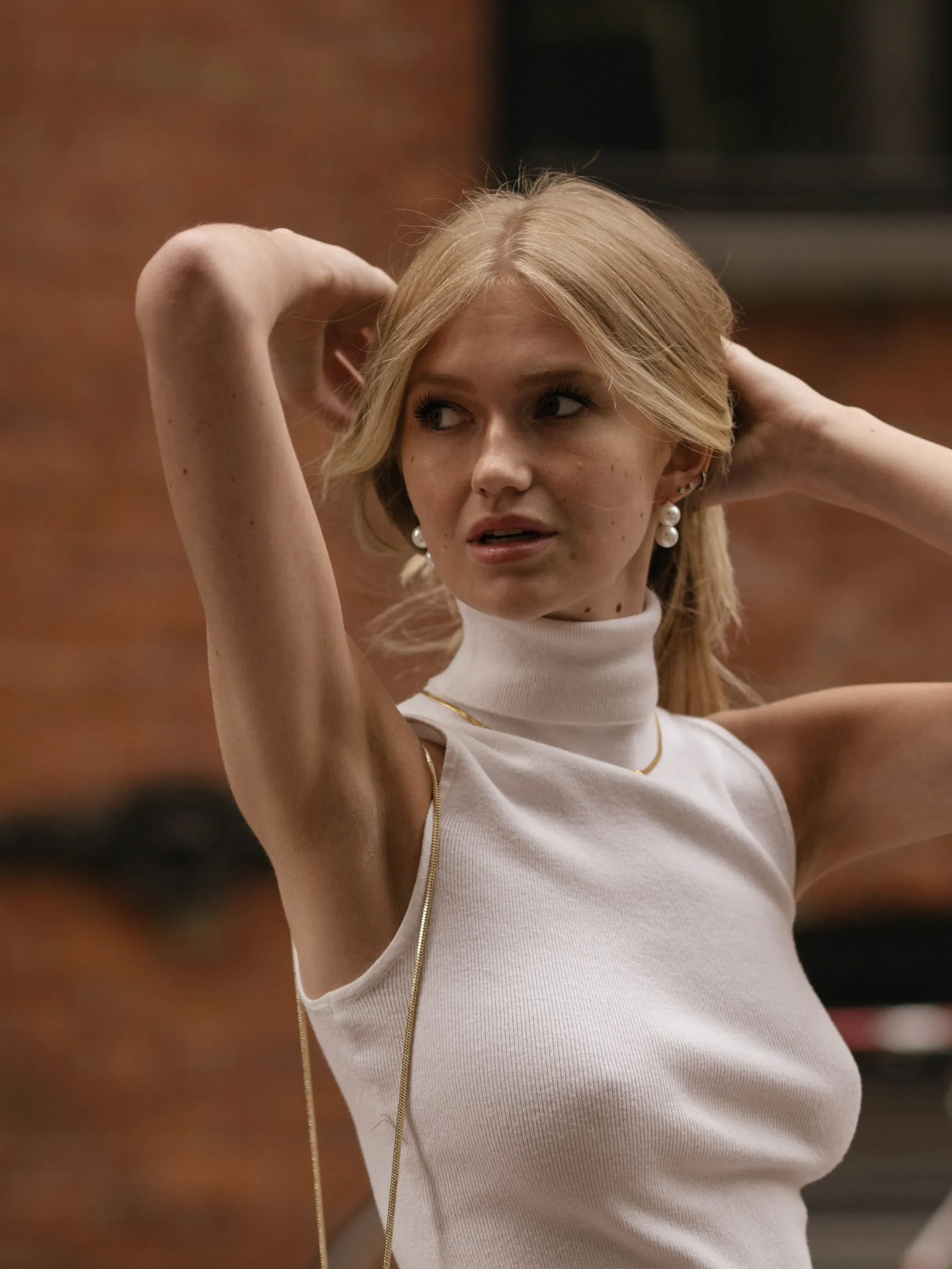 Iris Pearl Earrings (Final Sale) sold by VERAFIED product image thumbnail 4