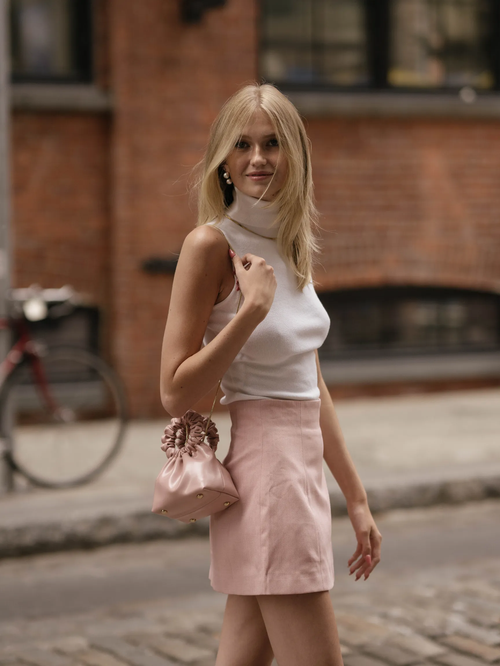 Iris Pearl Earrings (Final Sale) sold by VERAFIED product image thumbnail 5