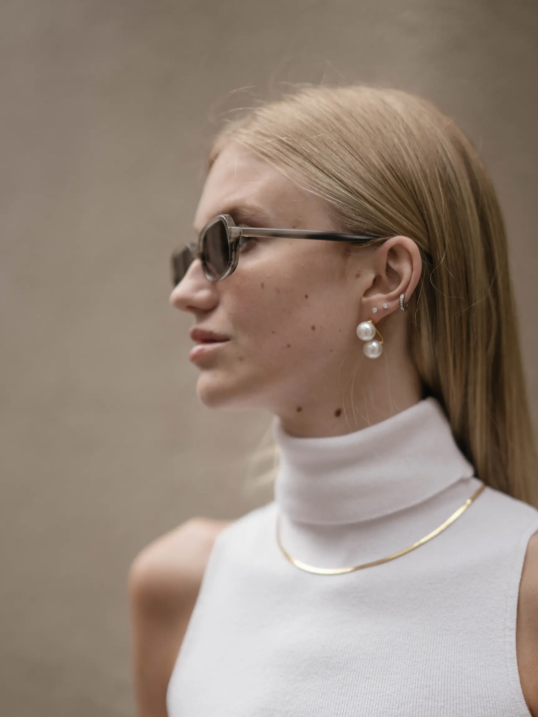 Iris Pearl Earrings (Final Sale) sold by VERAFIED product image thumbnail 3