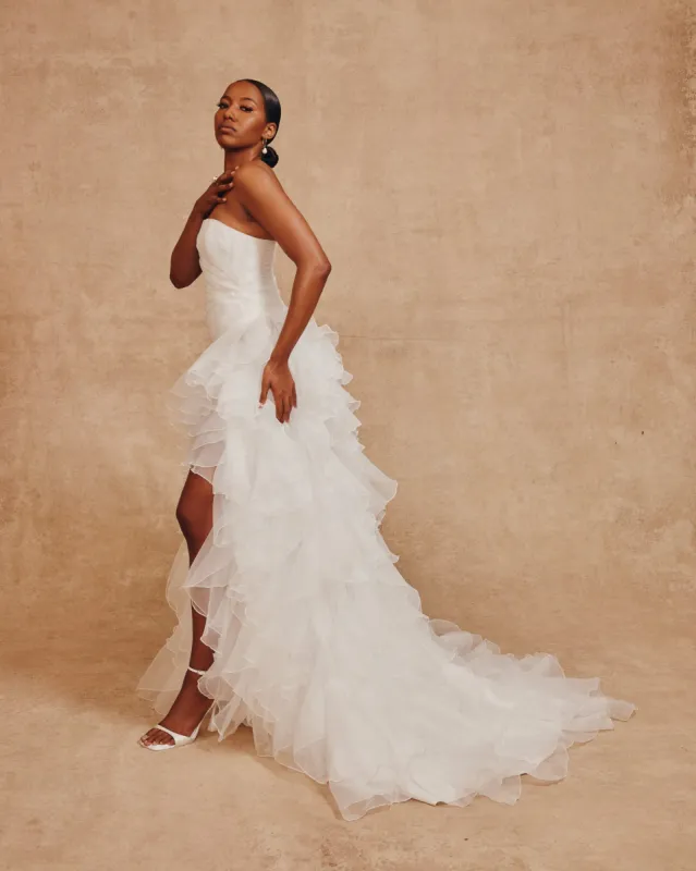 Look 5 sold by Hanifa