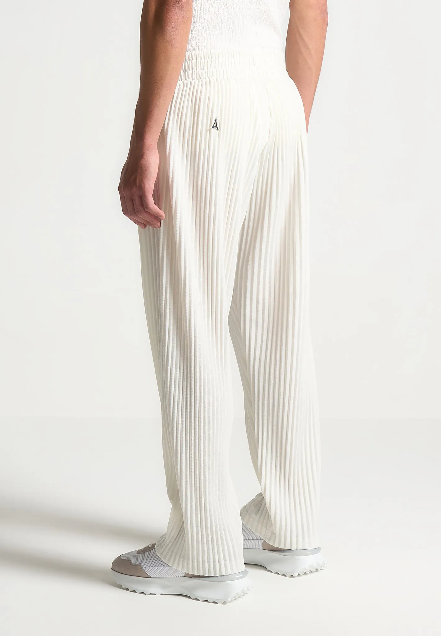 Jonas - Pleated Trousers - Off White sold by Maniere De Voir product image thumbnail 3