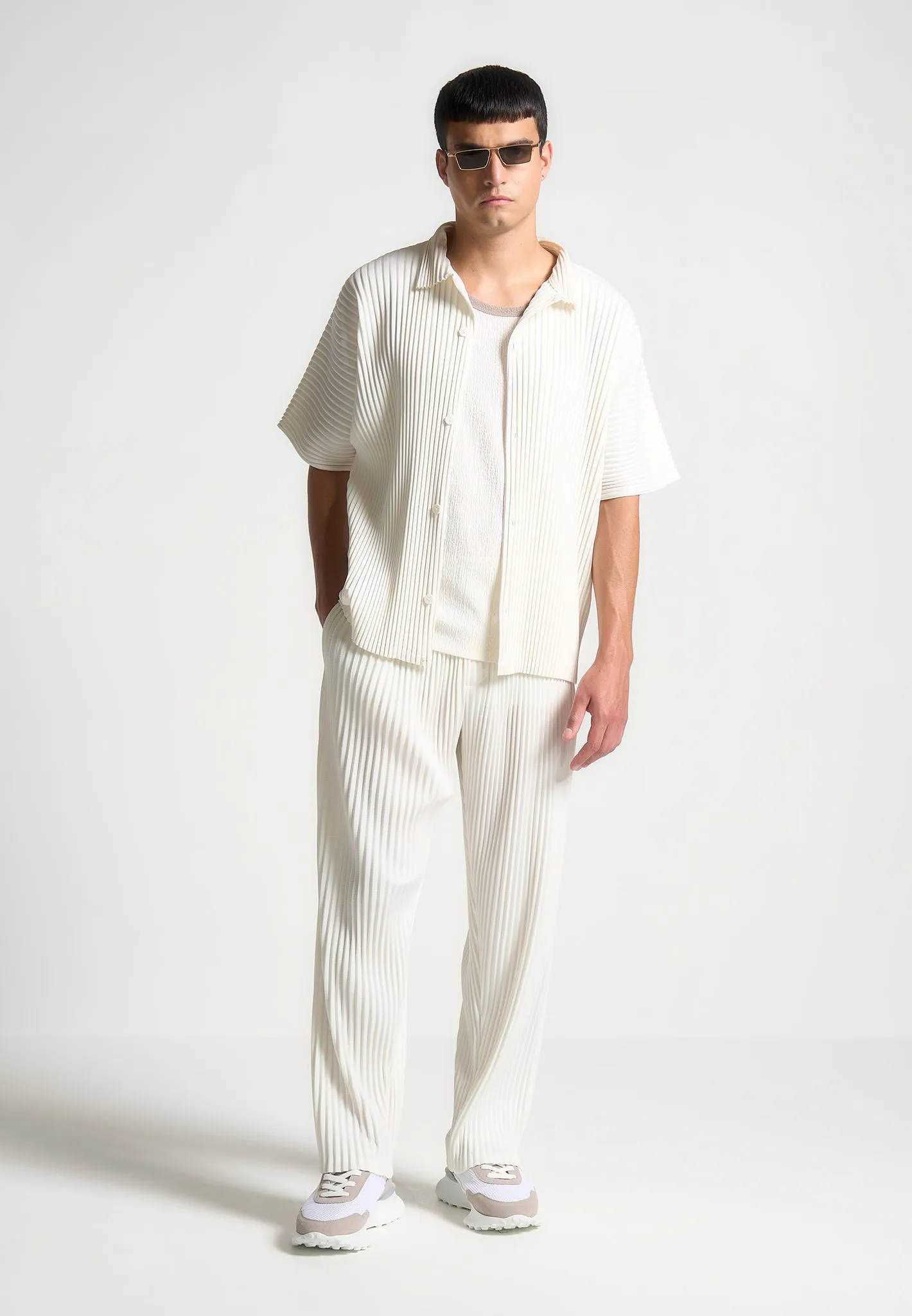 Jonas - Pleated Trousers - Off White sold by Maniere De Voir