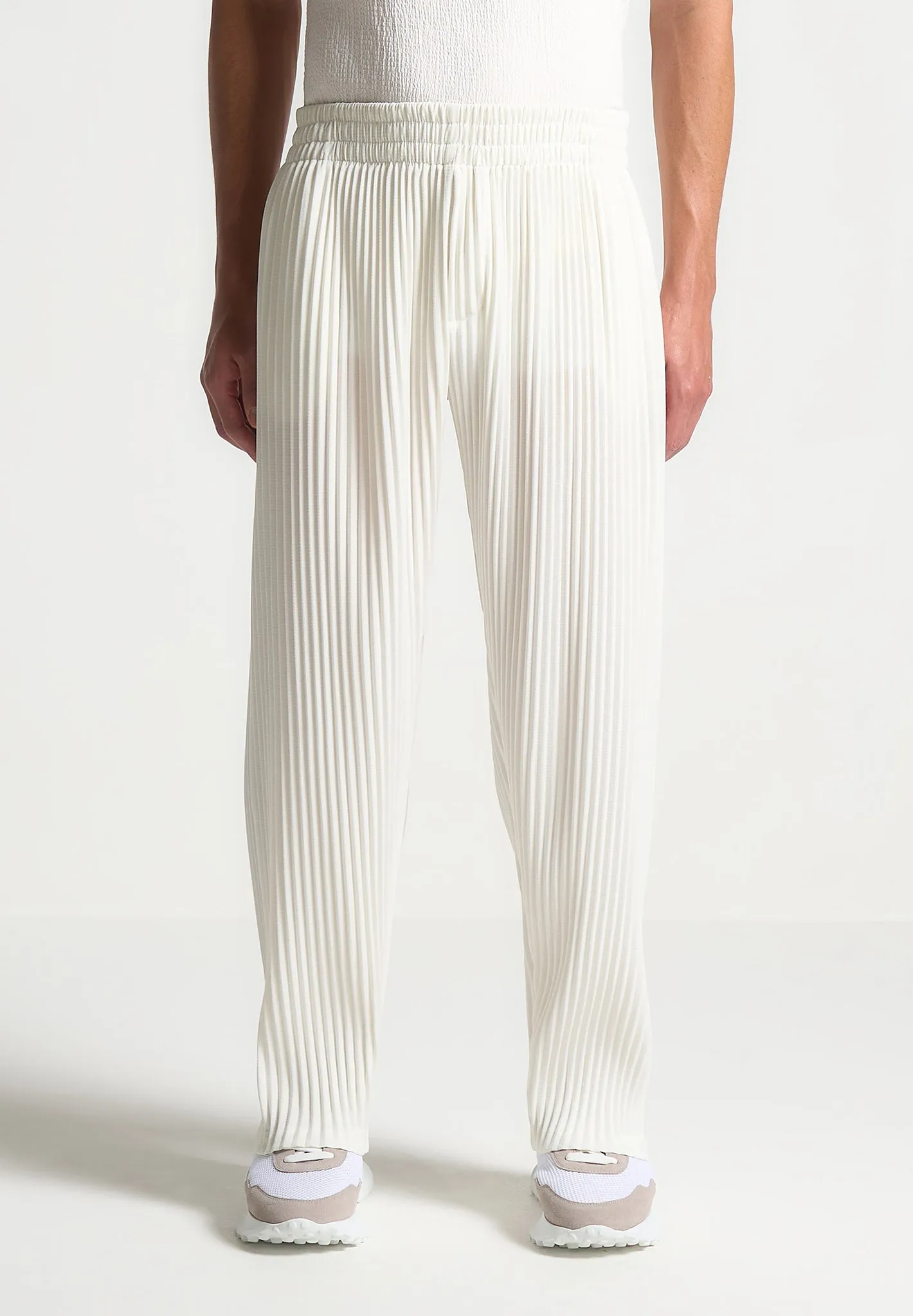 Jonas - Pleated Trousers - Off White sold by Maniere De Voir product image thumbnail 2