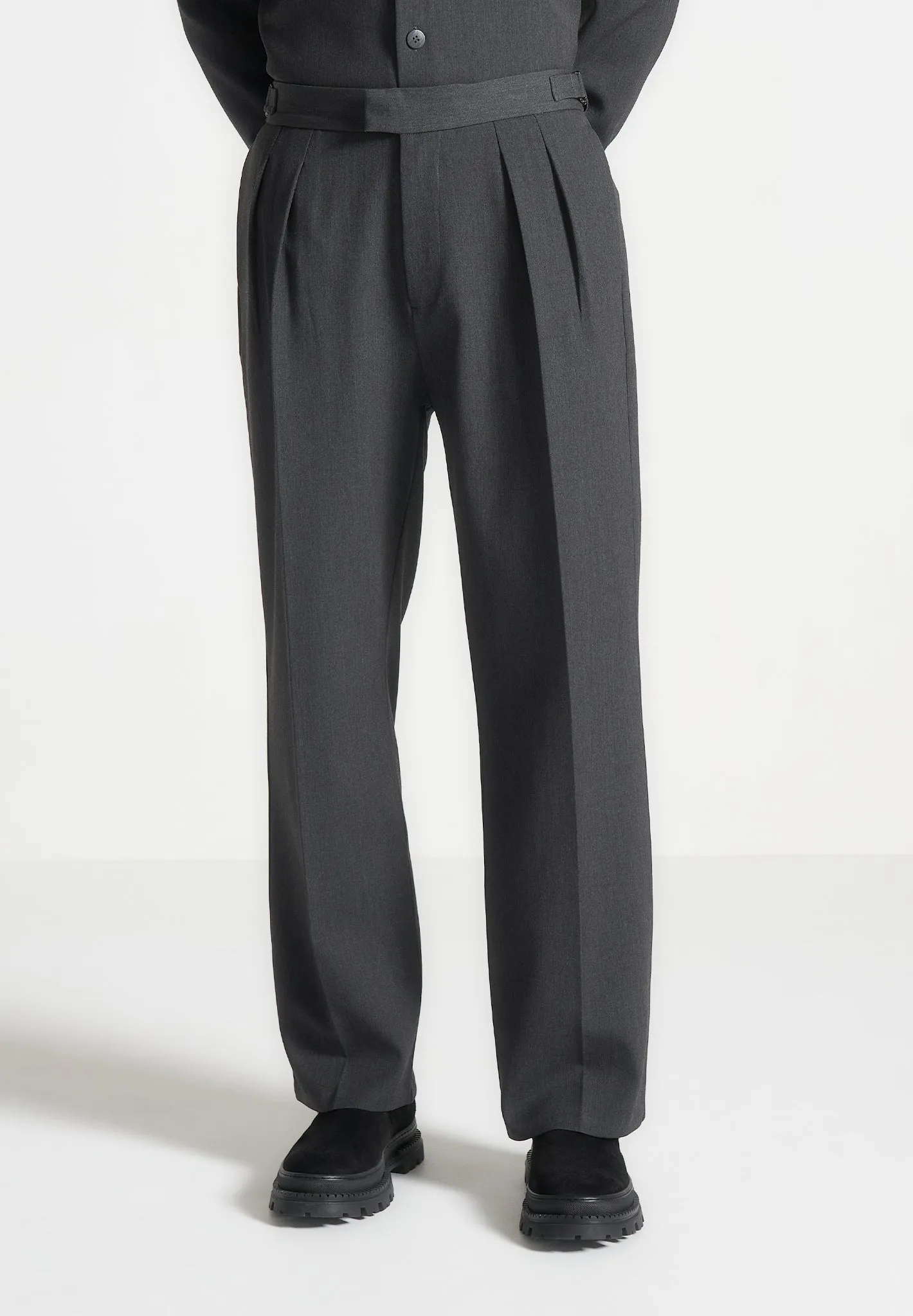 Pierre - Relaxed Fit Hatched Tailored Trousers - Grey sold by Maniere De Voir