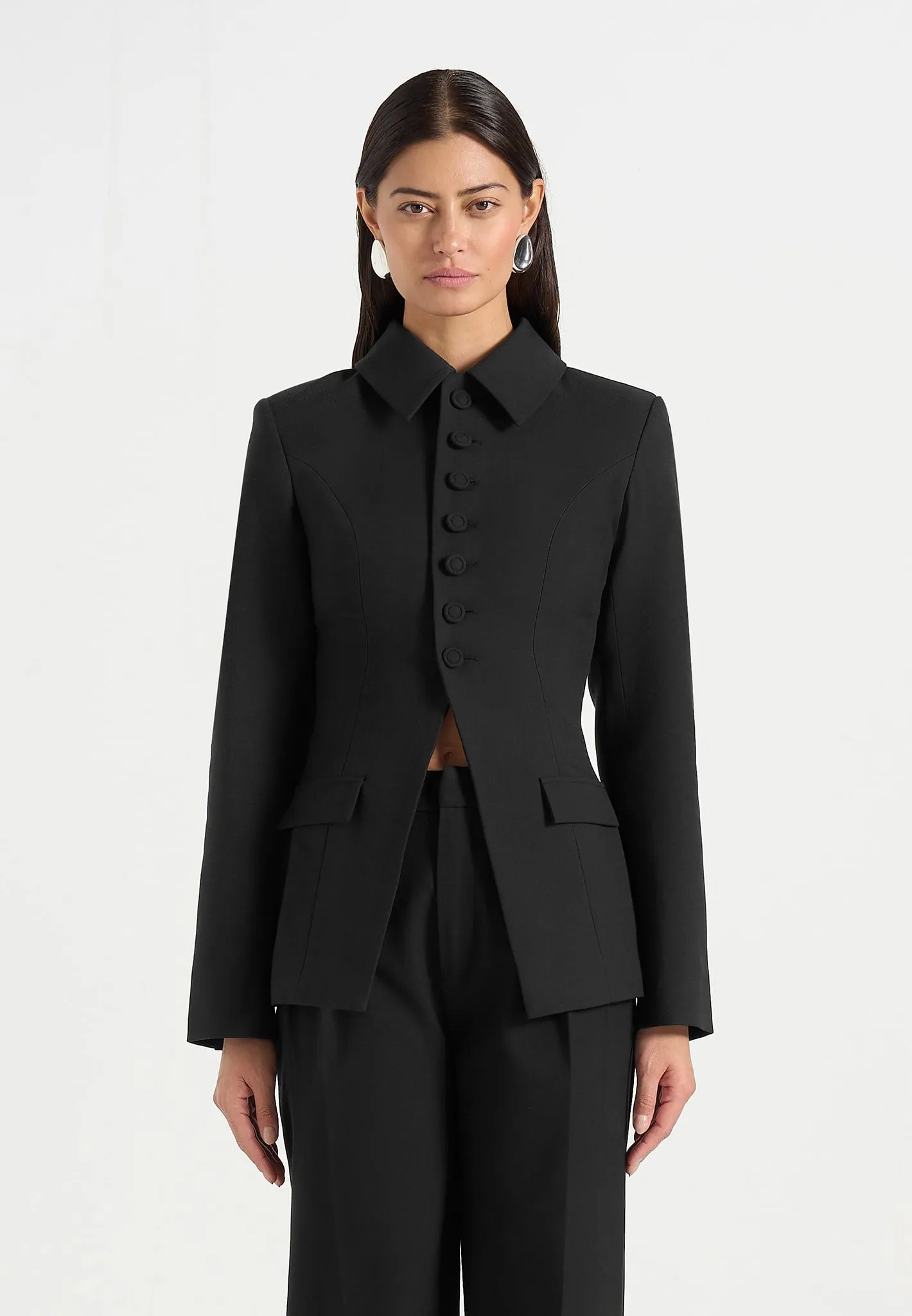 Harper - Tailored Cinch Blazer With Detachable Collar - Black sold by Maniere De Voir