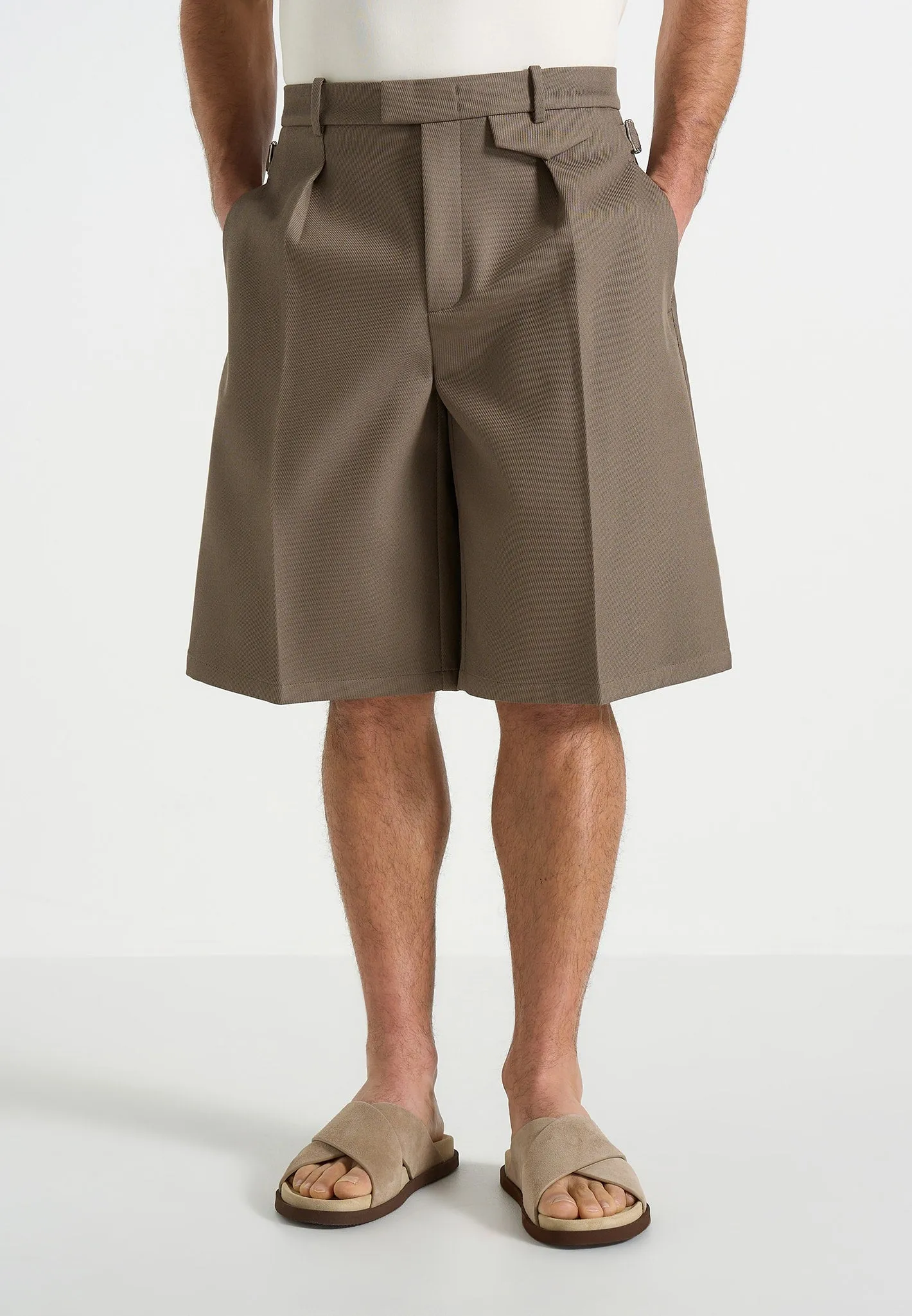 Auguste - Tailored Twill Bermuda Shorts - Olive sold by Maniere De Voir product image thumbnail 3