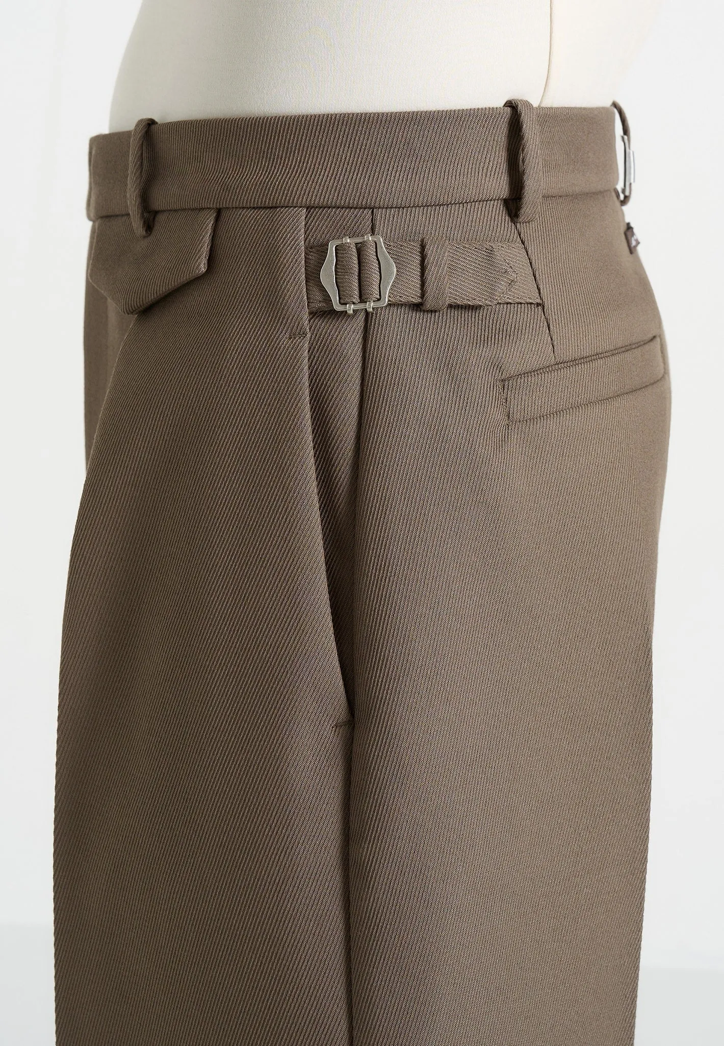 Auguste - Tailored Twill Bermuda Shorts - Olive sold by Maniere De Voir product image thumbnail 5
