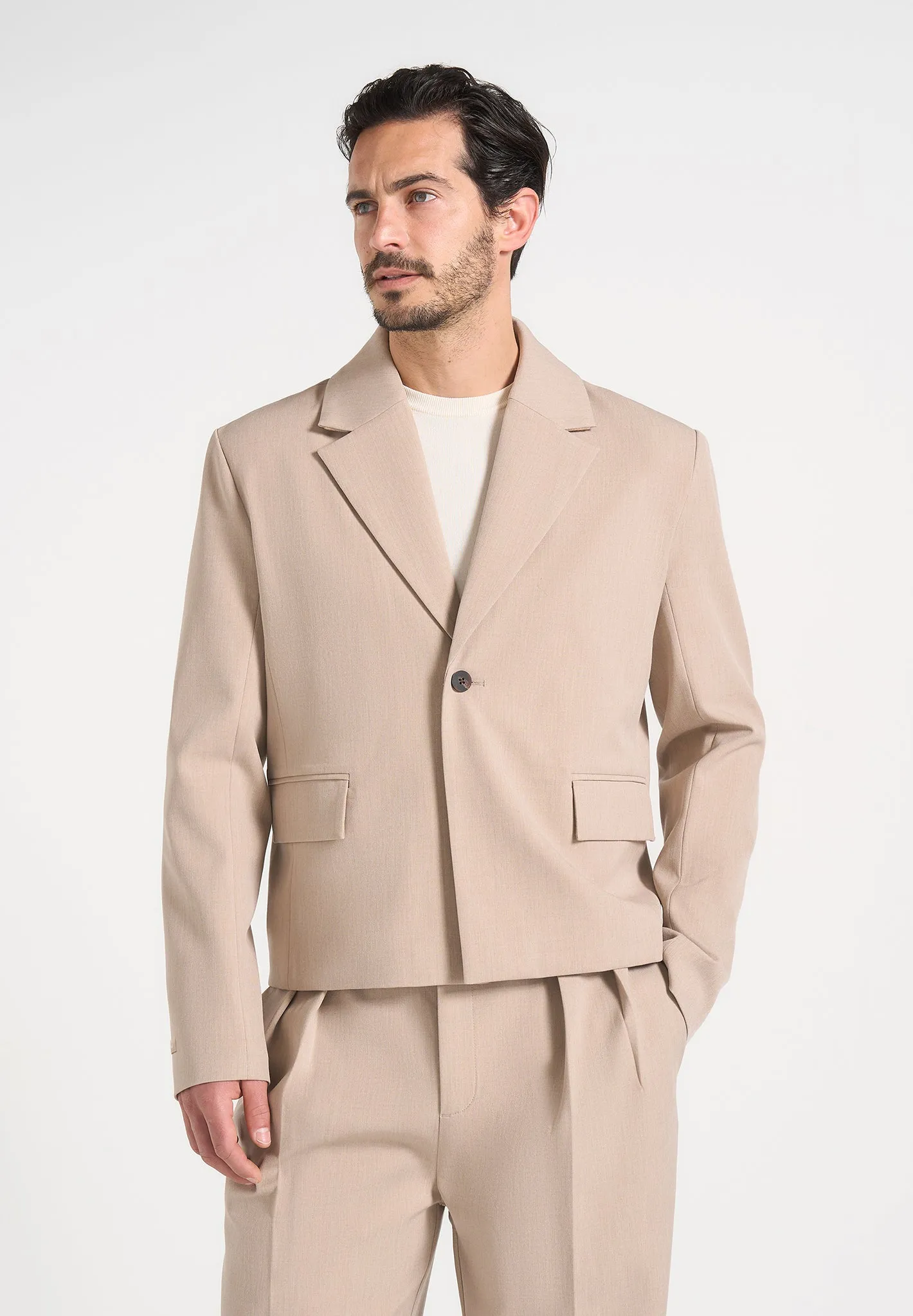 Silas - Tailored Cropped Blazer - Beige sold by Maniere De Voir