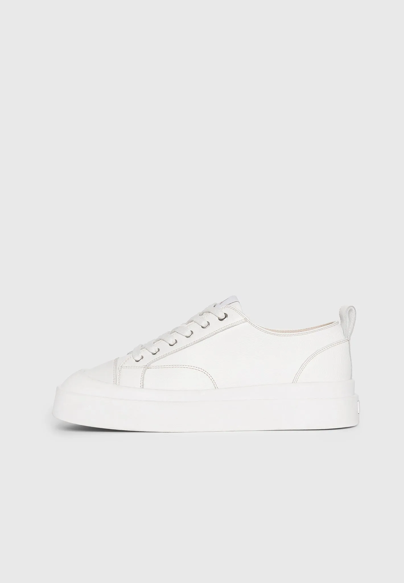 Men's Vienna - Leather Contrast Stitch Sneakers - White sold by Maniere De Voir