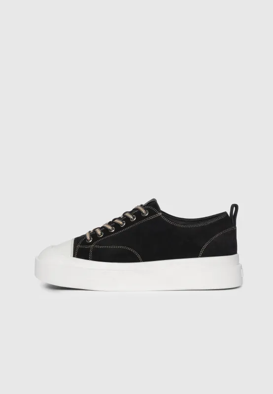 Men's Vienna - Suede Contrast Stitch Sneaker - Black made by Maniere De Voir