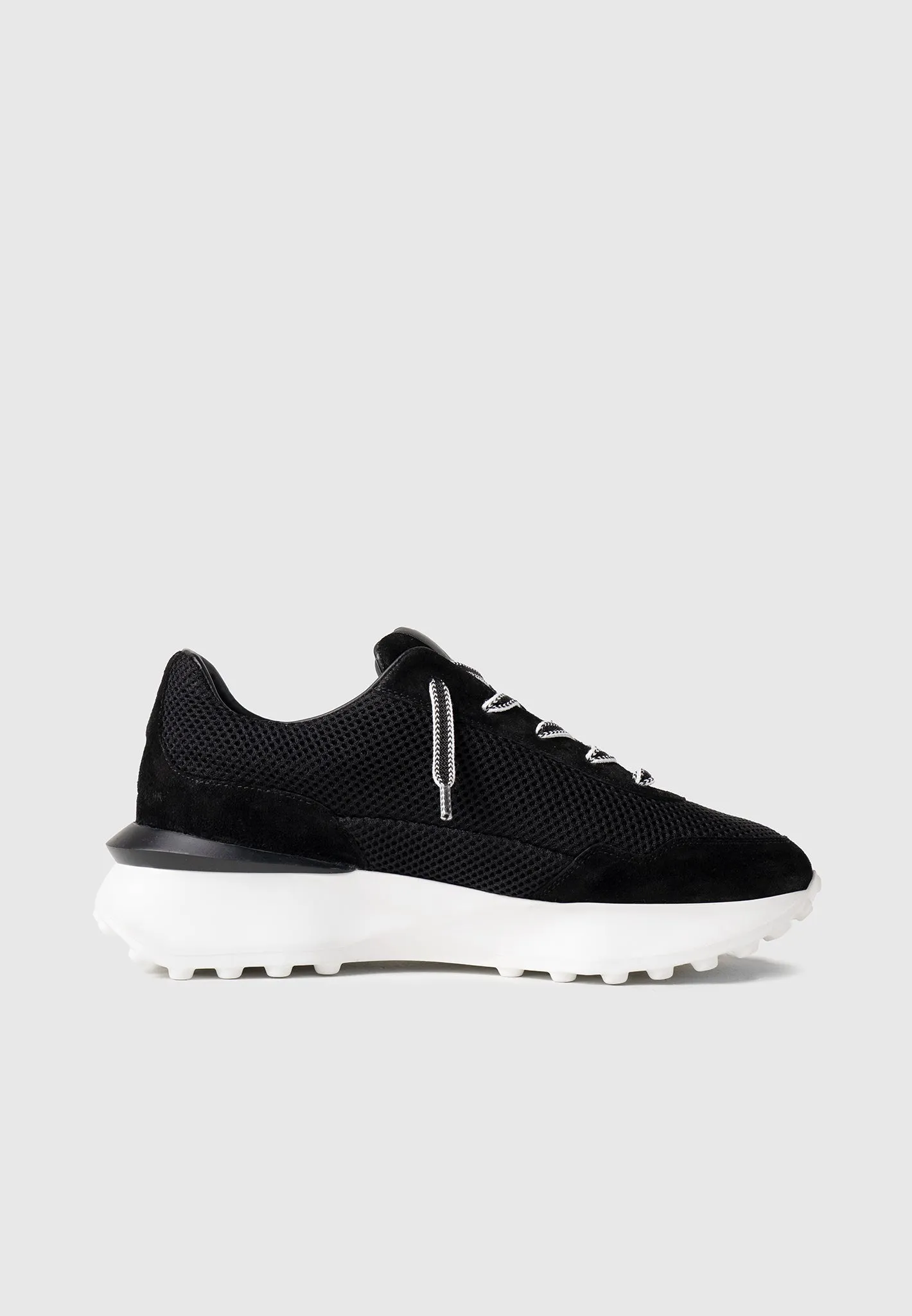 L’Artiste - Runner - Black/White sold by Maniere De Voir product image thumbnail 3
