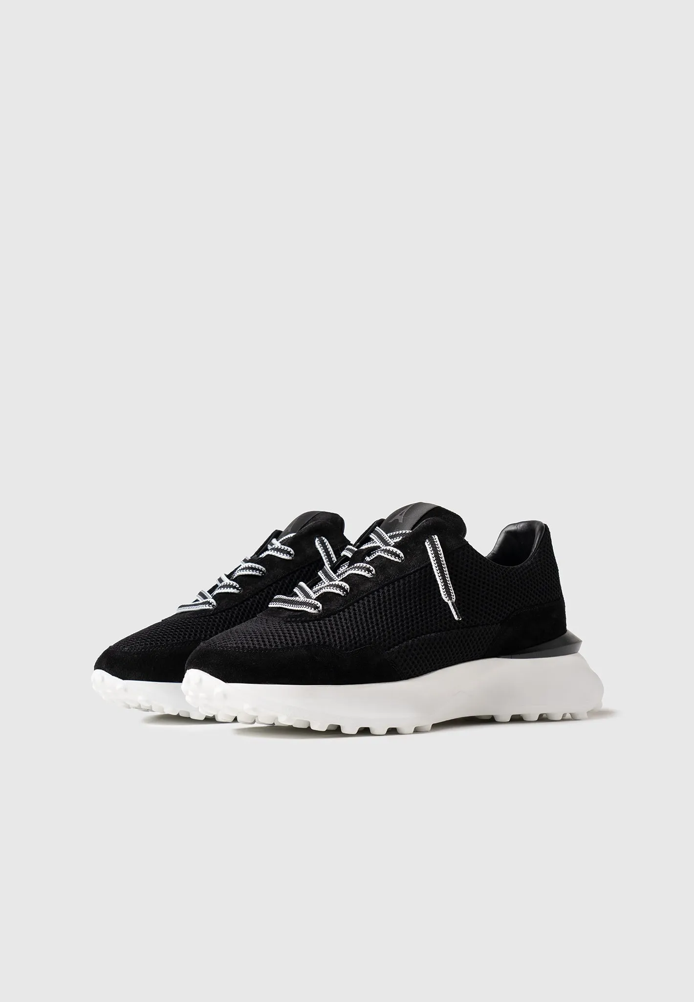 L’Artiste - Runner - Black/White sold by Maniere De Voir product image thumbnail 5