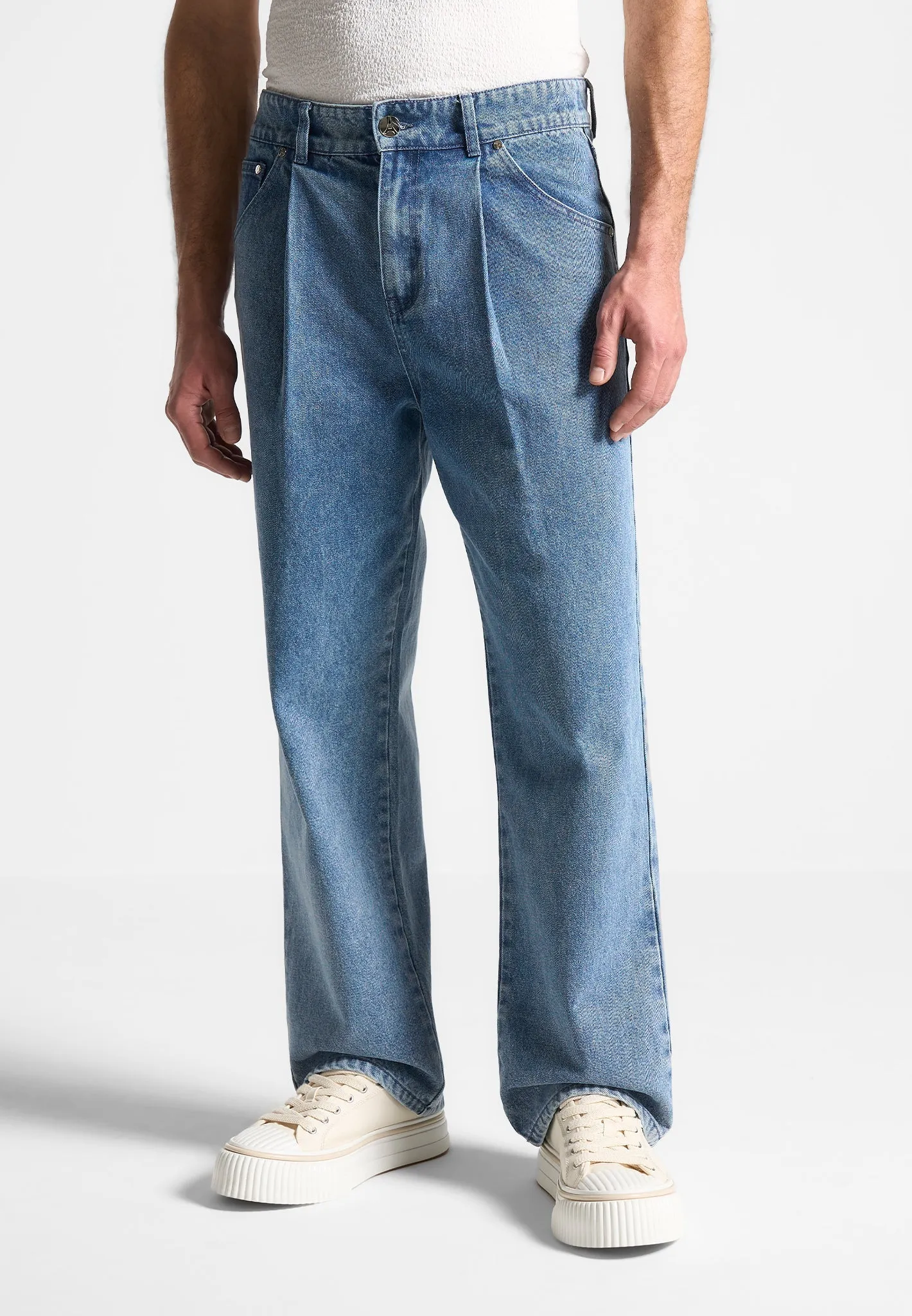 Arnault - Pleated Jeans - Washed Blue sold by Maniere De Voir