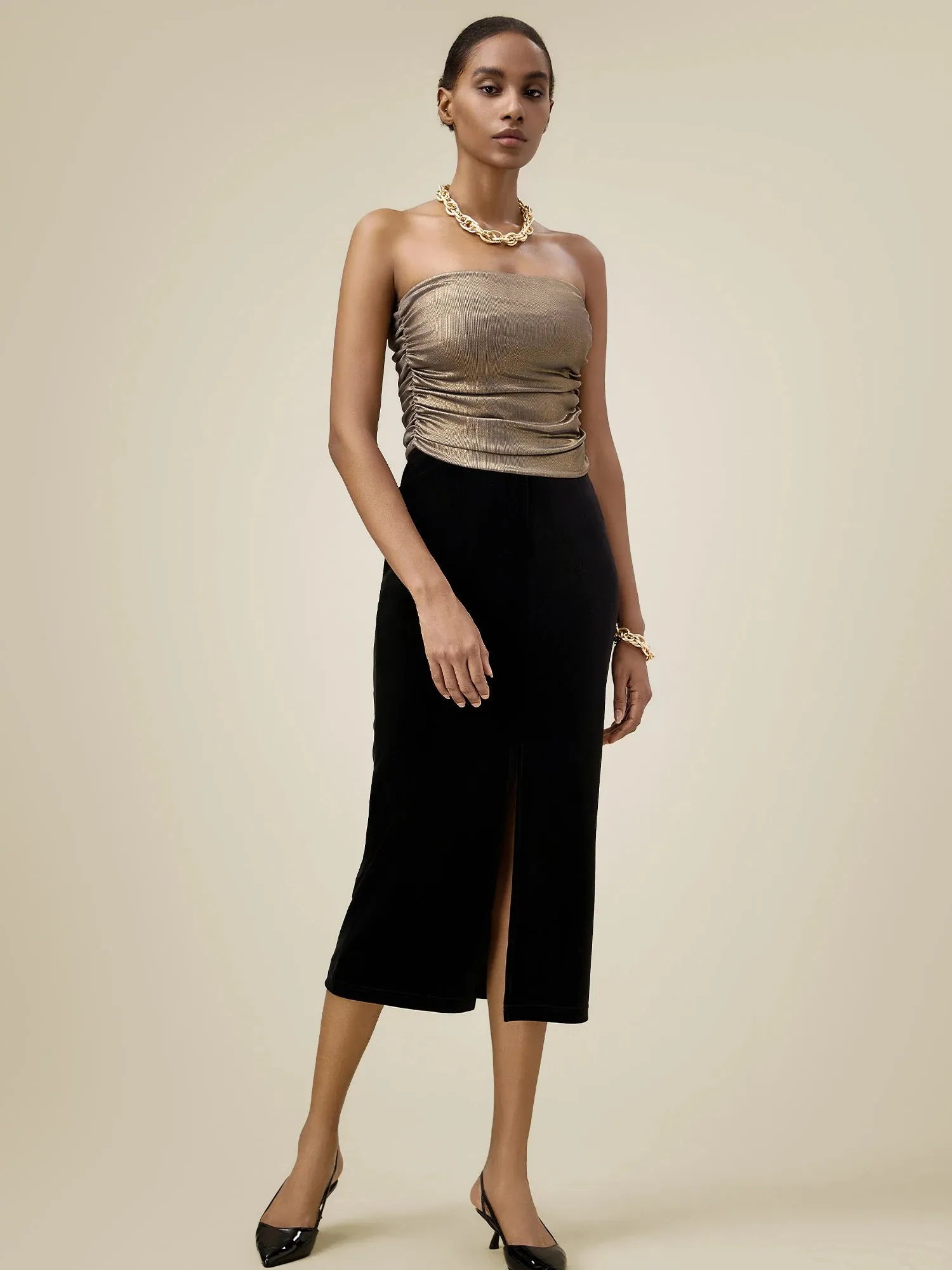 Amoretu Women's Strapless Sleeveless Pleated Tube Top sold by Amoretu product image thumbnail 4