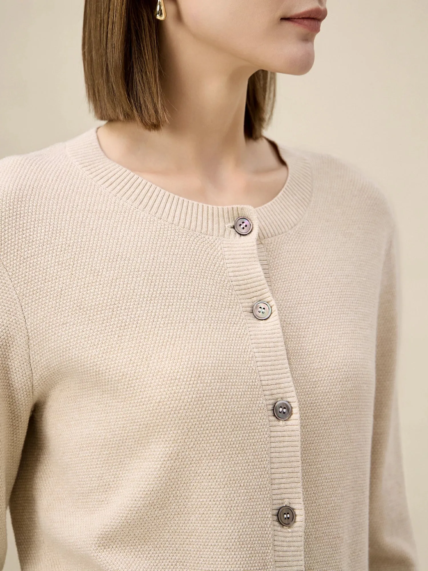 Amoretu Wool Gold Silver Yarn Knitted Cardigan sold by Amoretu product image thumbnail 5