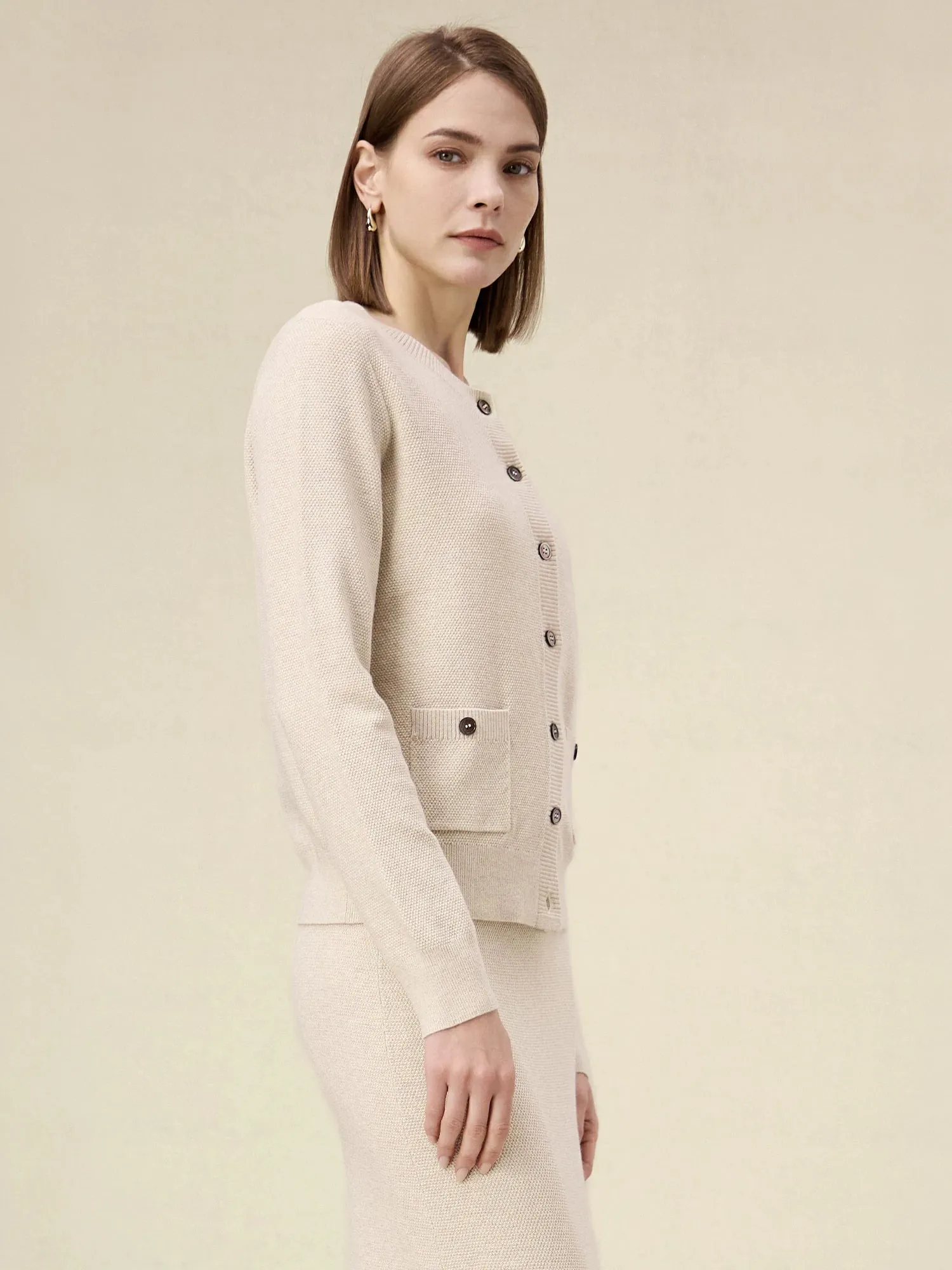 Amoretu Wool Gold Silver Yarn Knitted Cardigan sold by Amoretu product image thumbnail 2