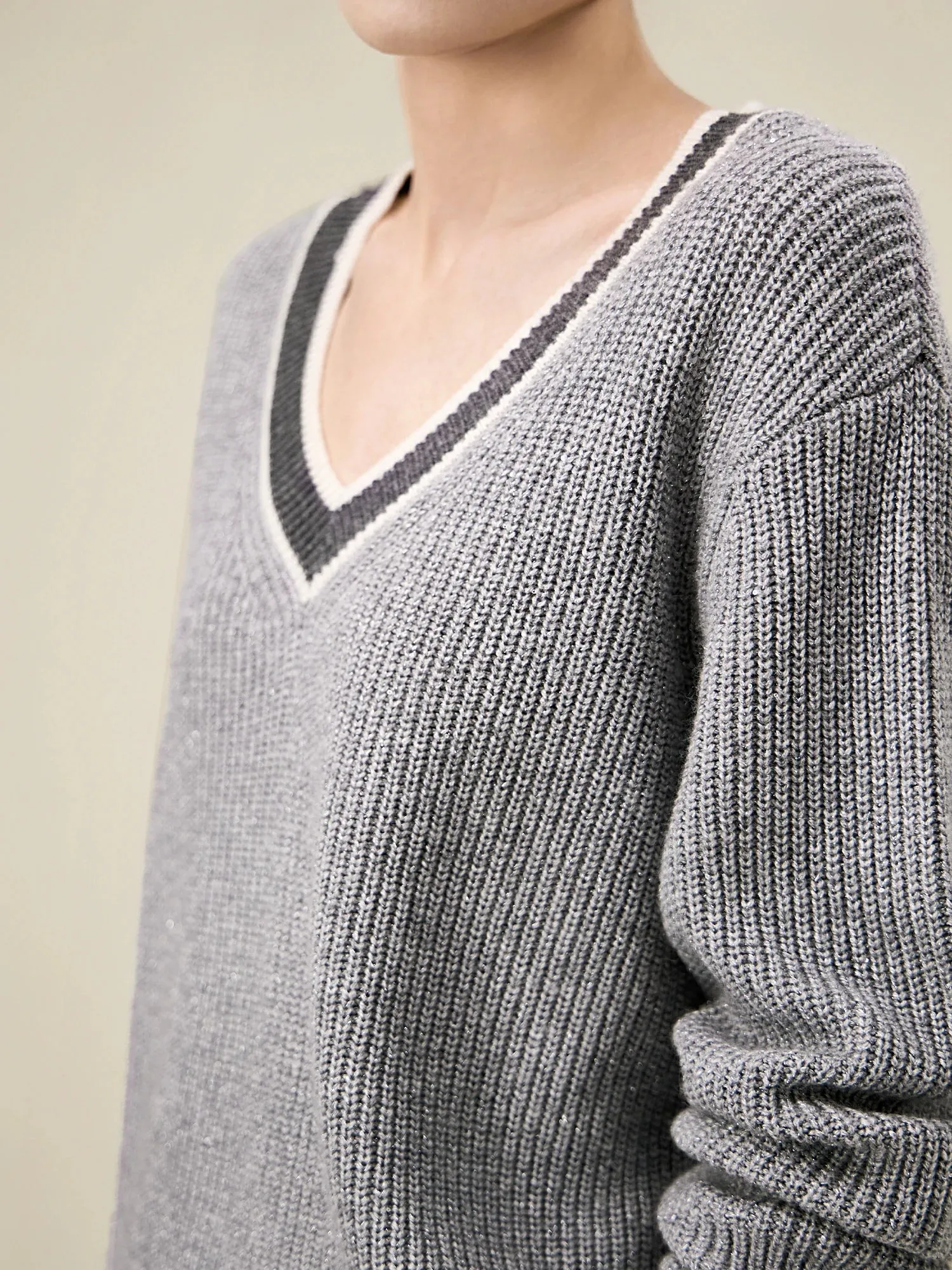 Amoretu Women's Wool Colorblocked Sequin Knitted Sweater sold by Amoretu product image thumbnail 5