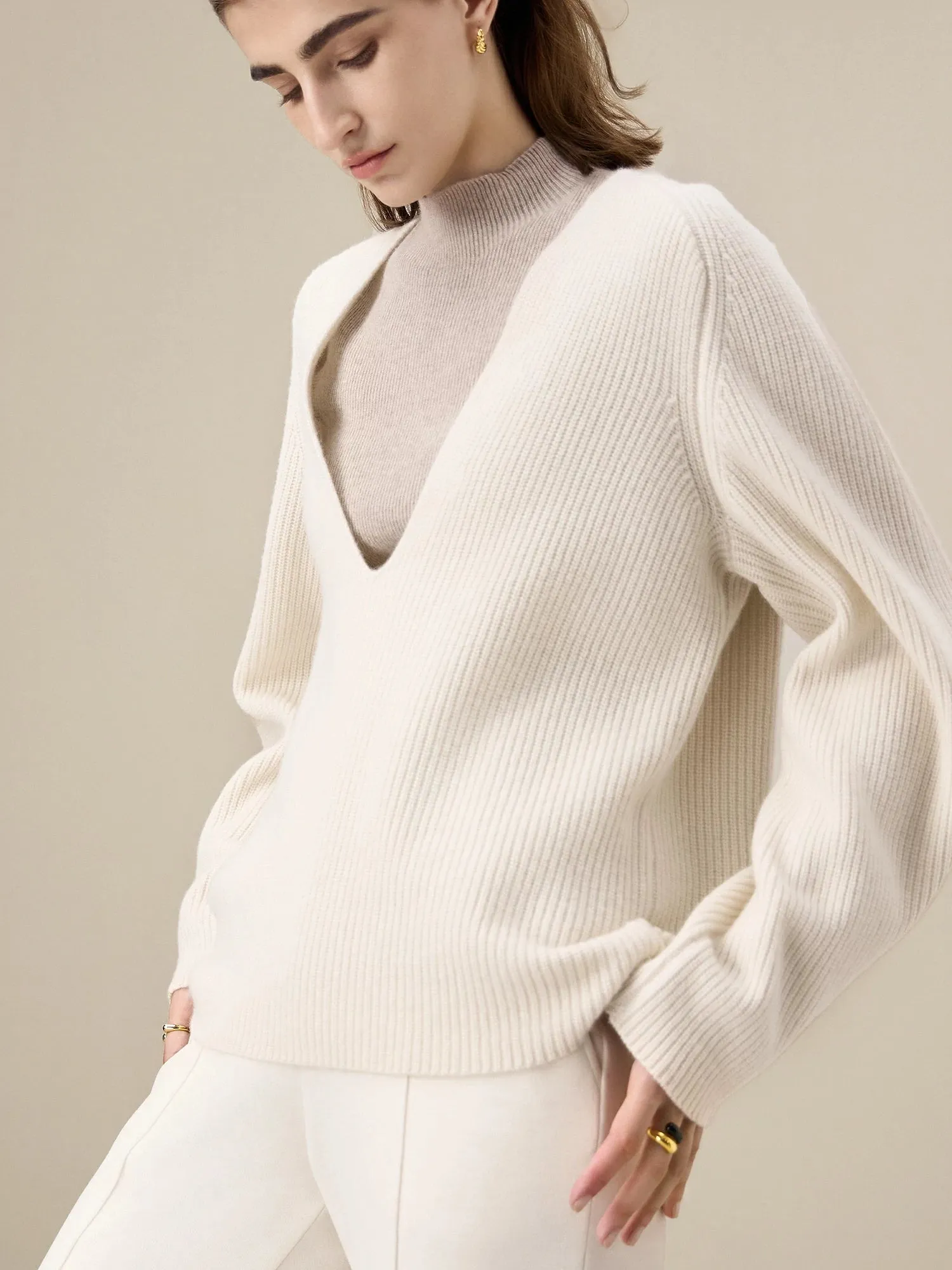 Amoretu 100% Wool Deep V-Neck Knitted Sweater sold by Amoretu product image thumbnail 5