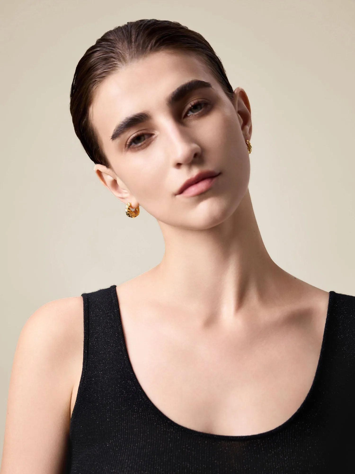 Amoretu Irregular Threaded Geometric Earrings sold by Amoretu product image thumbnail 2