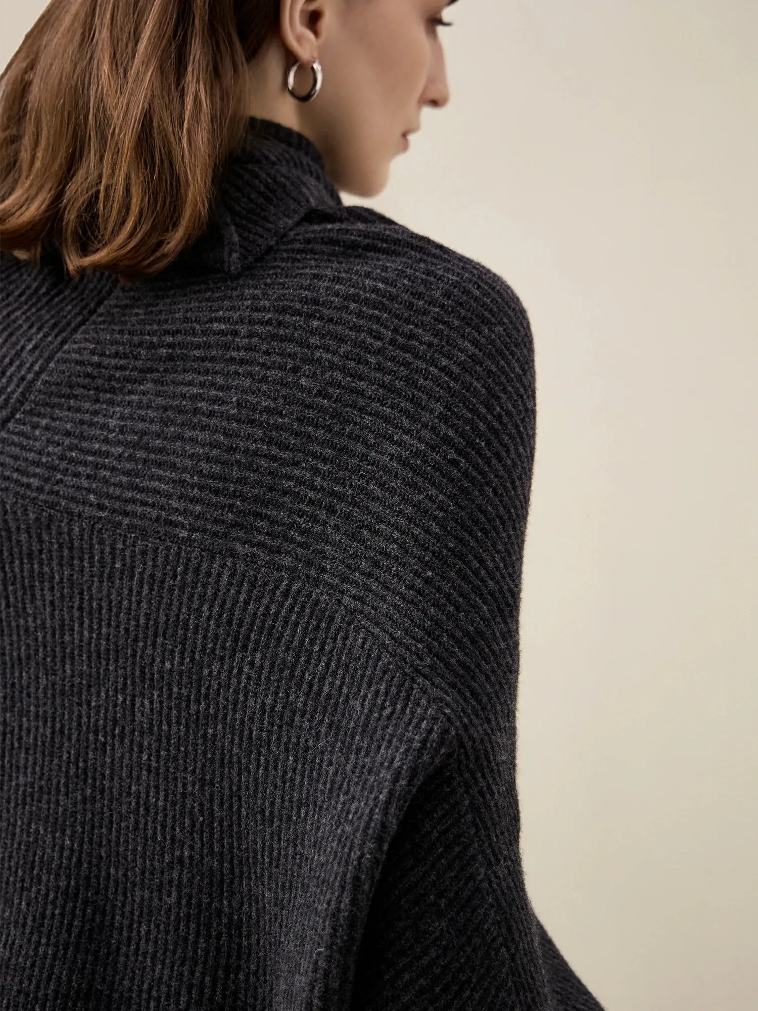 Amoretu 100% Wool Turtleneck Drop-Shoulder Sweater sold by Amoretu product image thumbnail 5