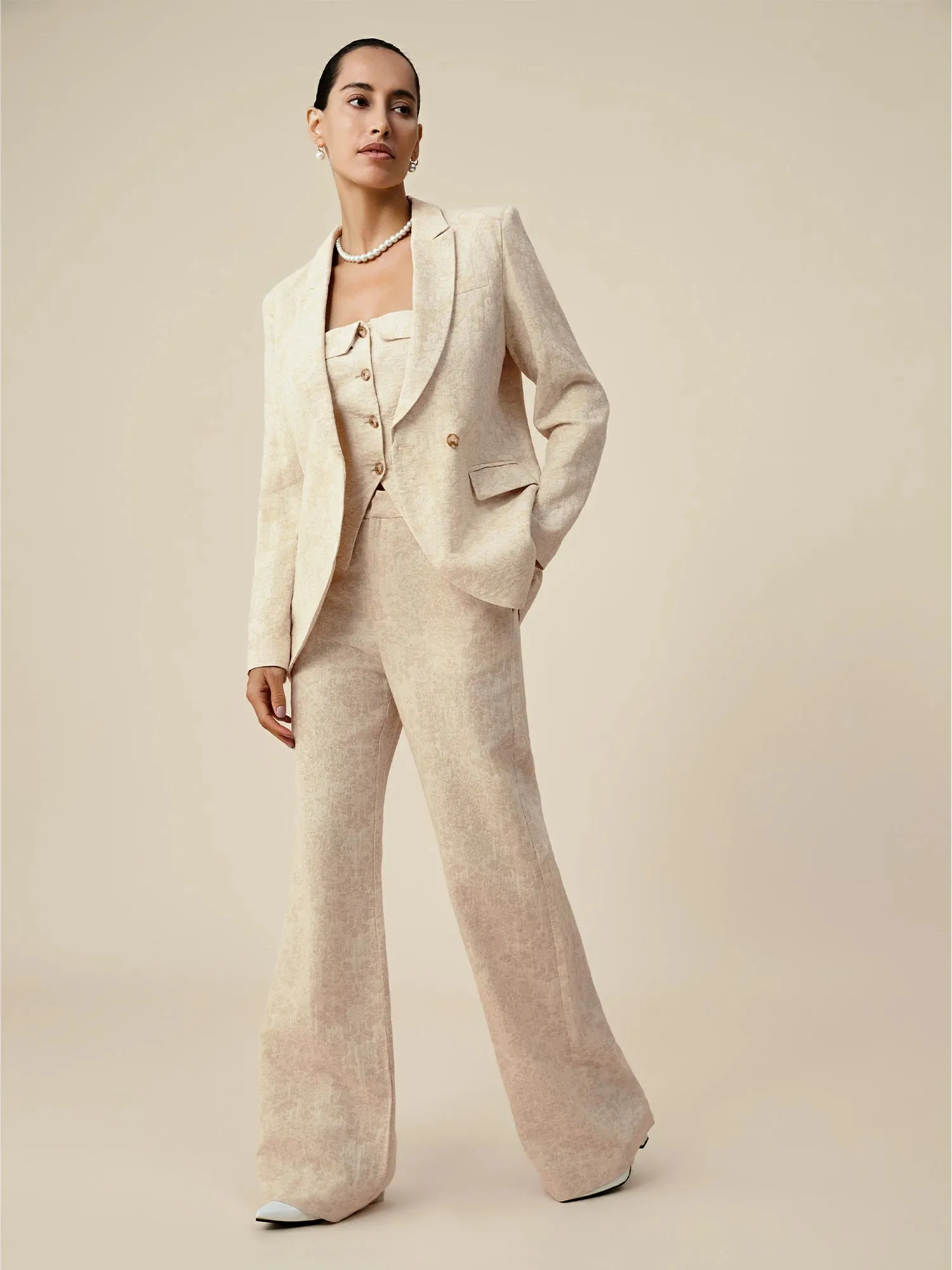 Amoretu Cotton & Linen Long Sleeve Jacquard Blazer sold by Amoretu product image thumbnail 4
