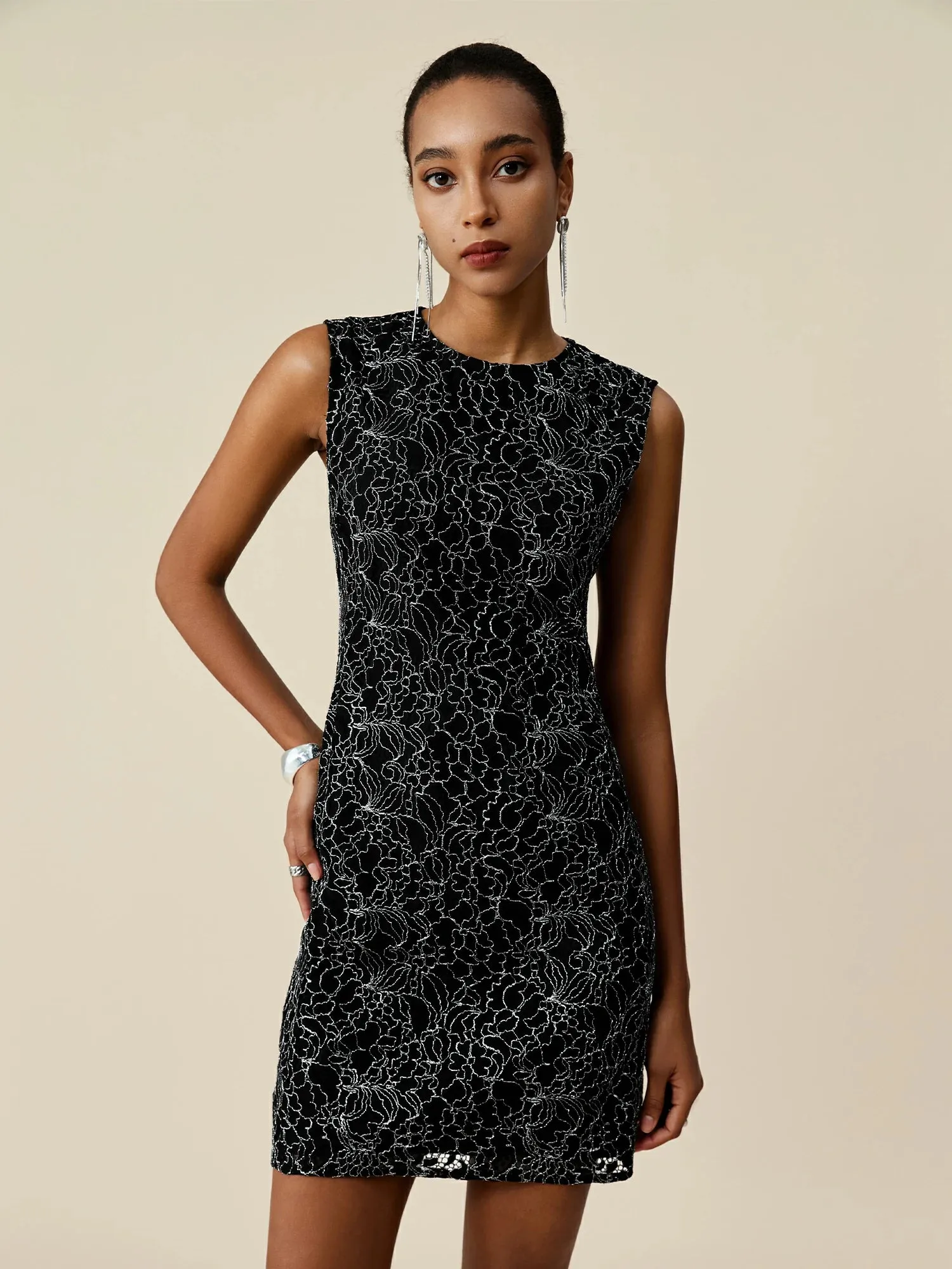 Amoretu Sleeveless Silver Metallic Lace Dress sold by Amoretu product image thumbnail 5