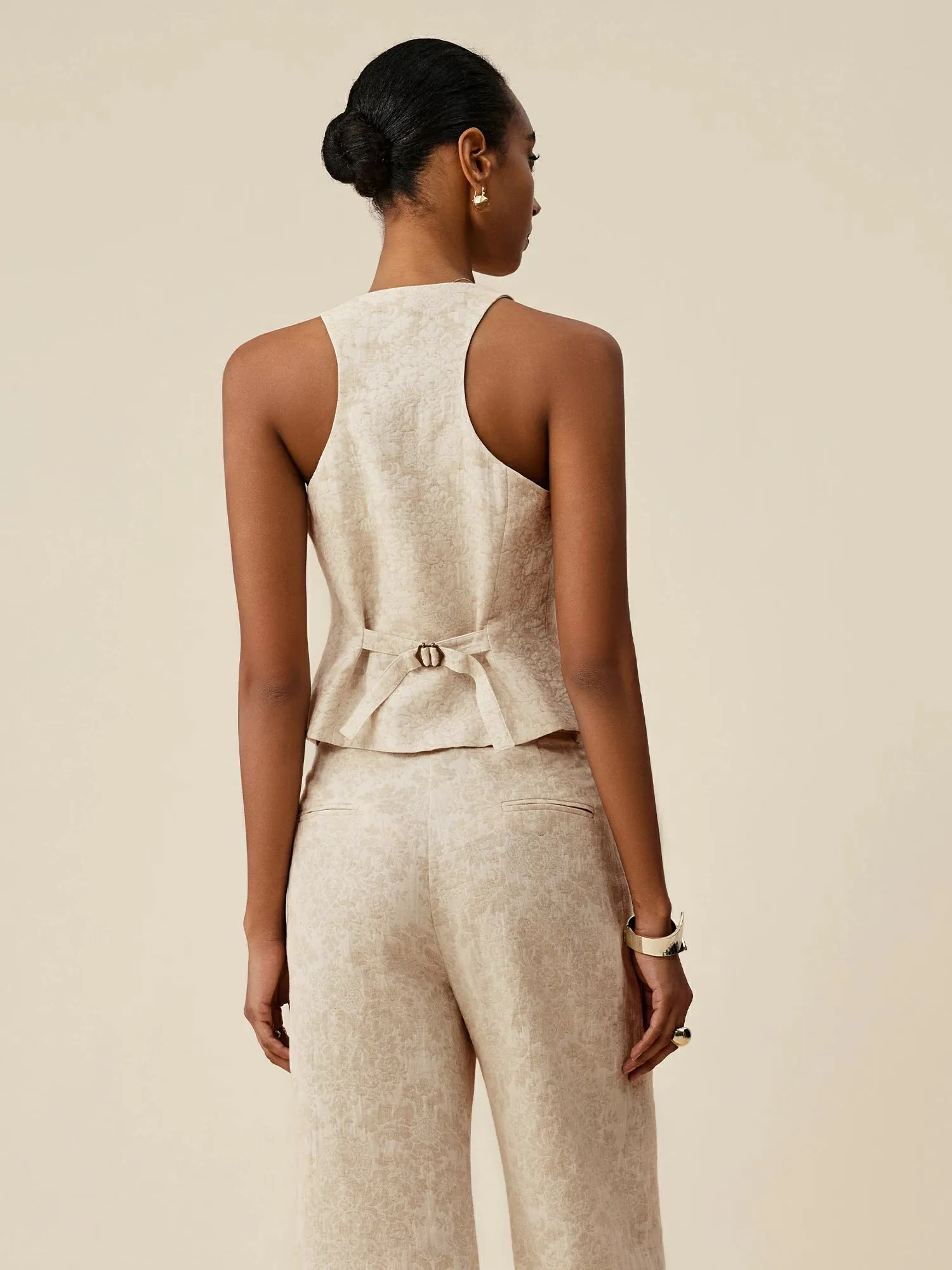 Amoretu Cotton & Linen V-Neck Jacquard Vest sold by Amoretu product image thumbnail 3
