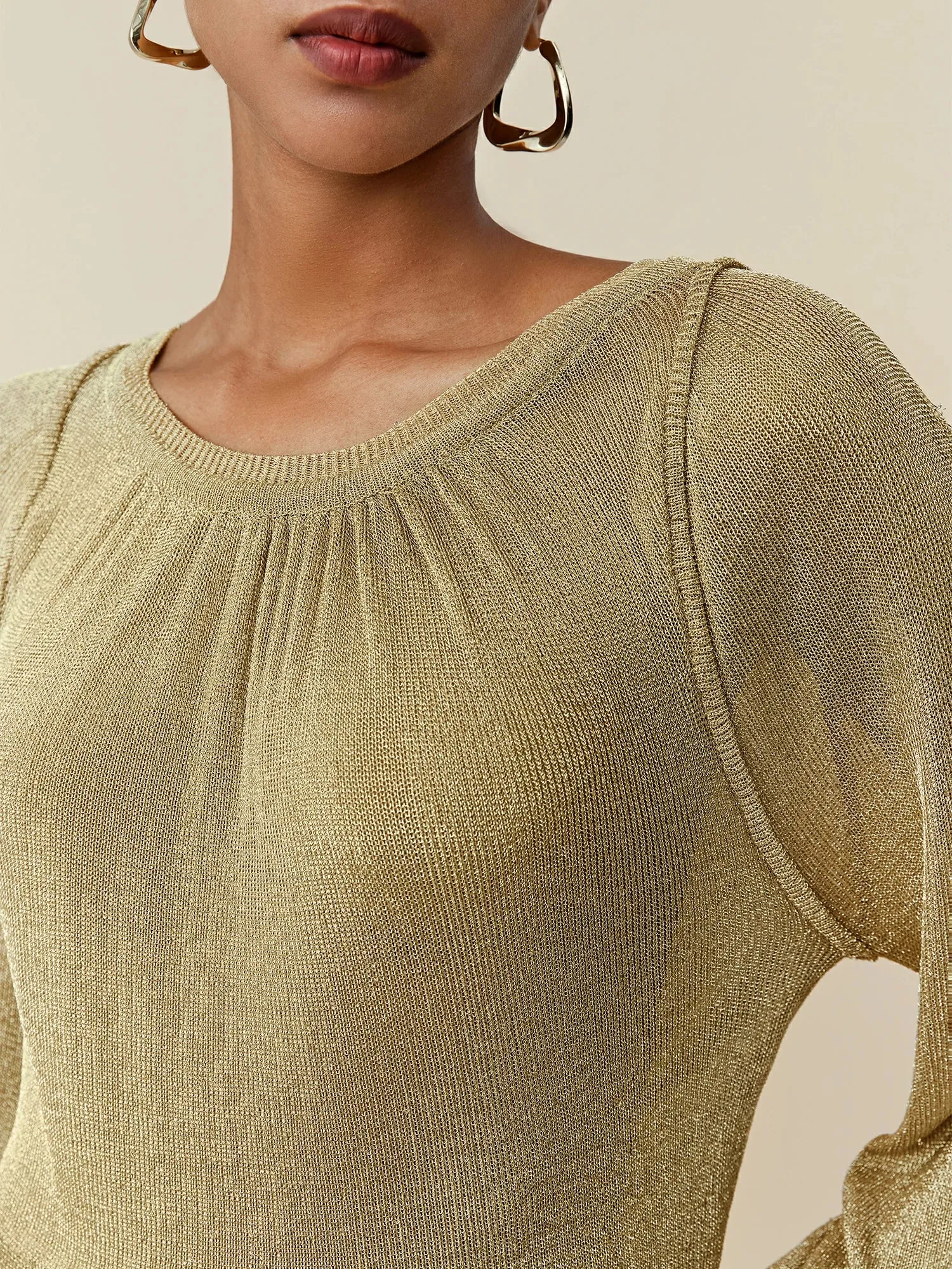 Amoretu Round Neck Long Sleeve Drawstring Glitter Top sold by Amoretu product image thumbnail 5