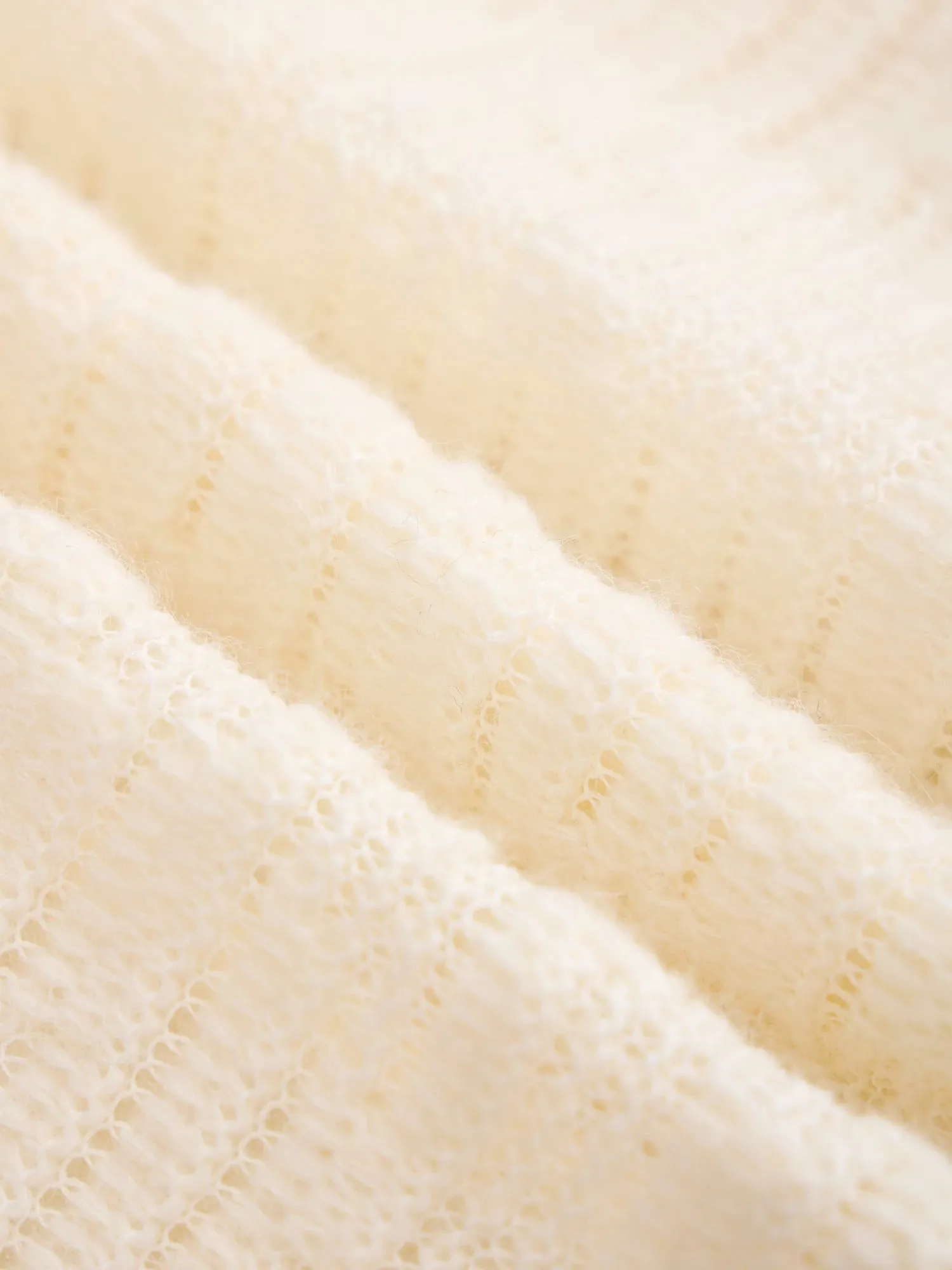 Amoretu Wool Elastic Waist Jacquard Knit Skirt sold by Amoretu product image thumbnail 5