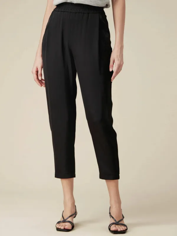 Amoretu Elastic Waist Cropped Pants sold by Amoretu