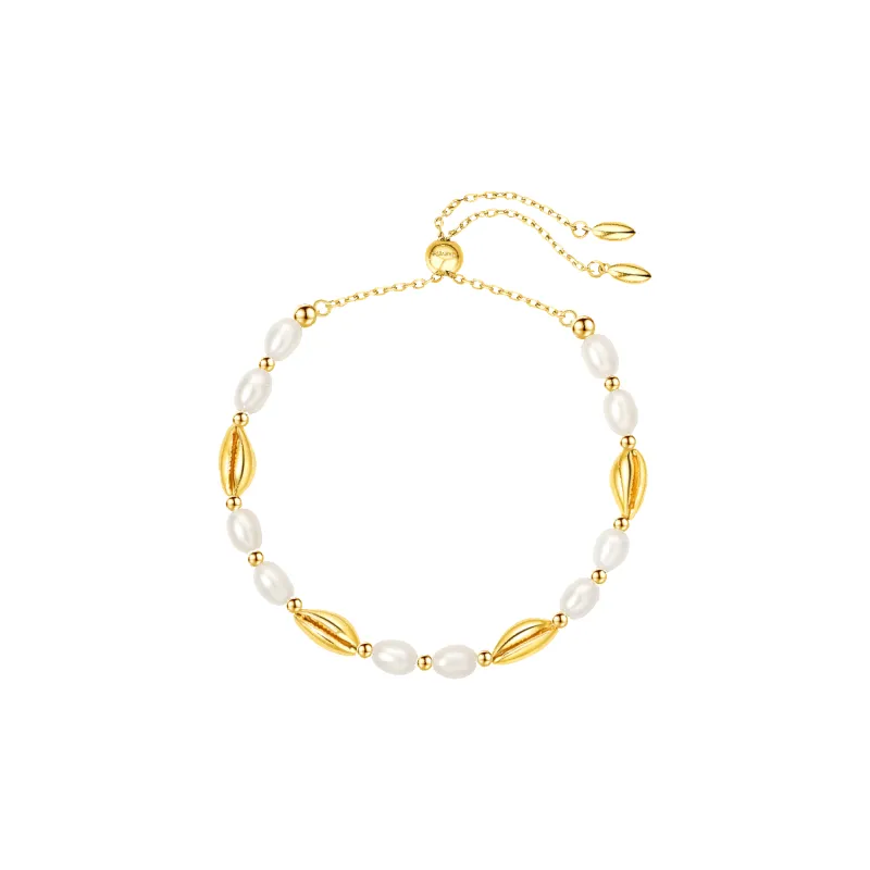 Conch Beaded Bracelet (Cowrie) sold by Babybei