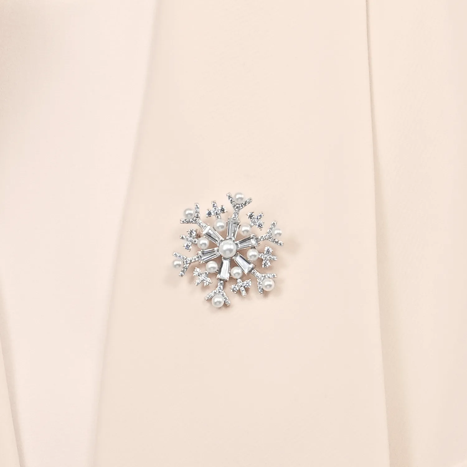 First Snow Pave Brooch (Trapezoid Zircon) sold by Babybei product image thumbnail 5