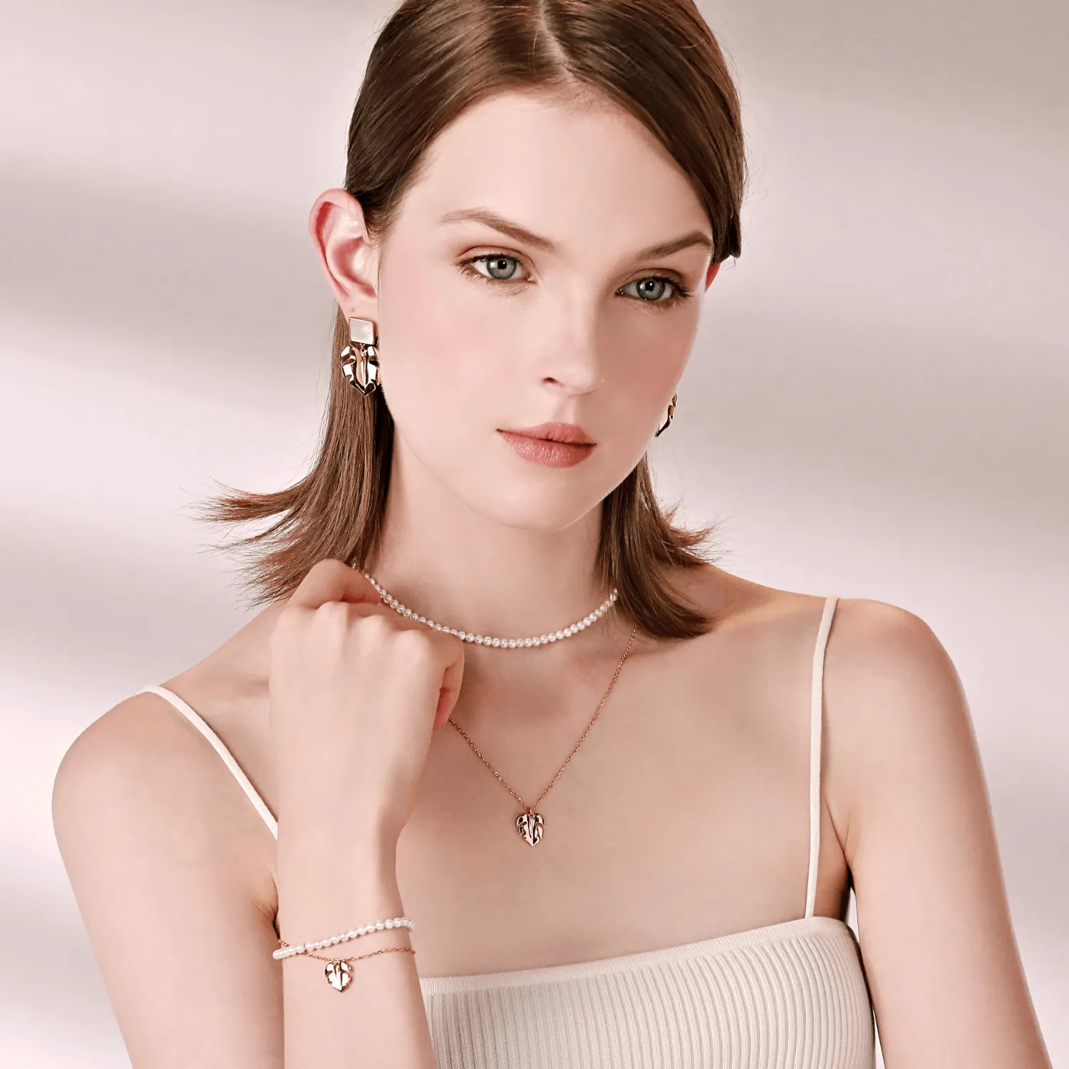 Monstera Drop Earrings sold by Babybei product image thumbnail 2