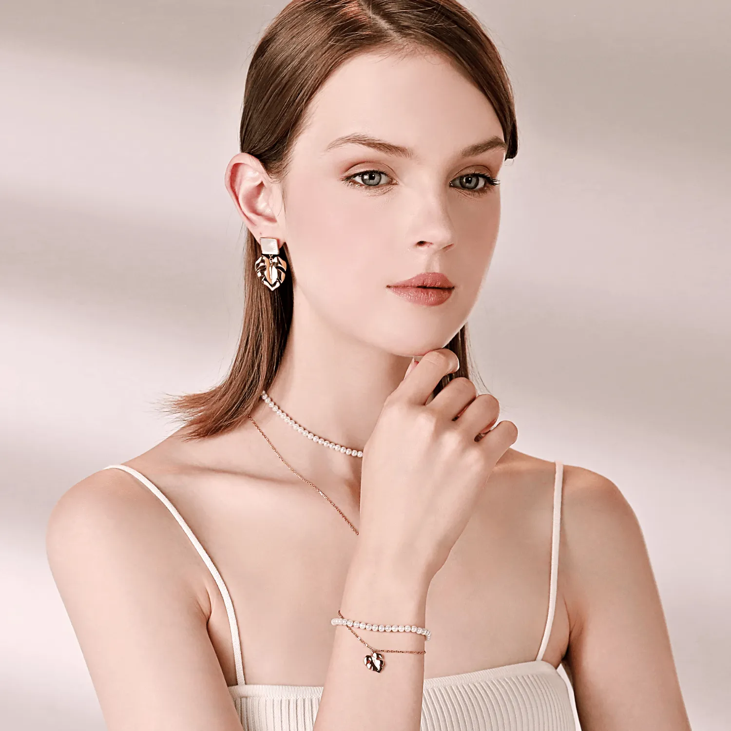 Monstera Drop Earrings sold by Babybei product image thumbnail 3