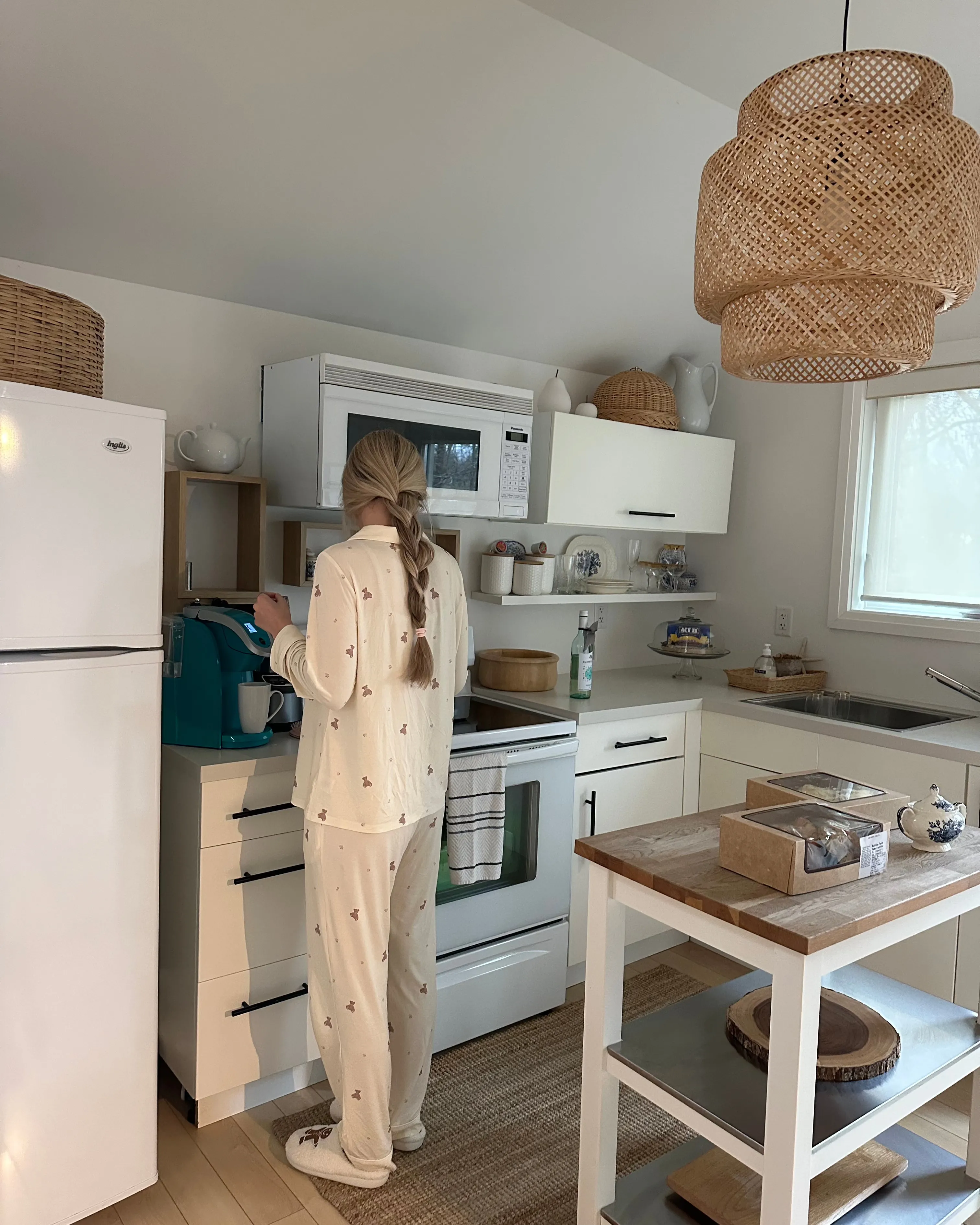 teddy pj set sold by Aloura Lounge product image thumbnail 2