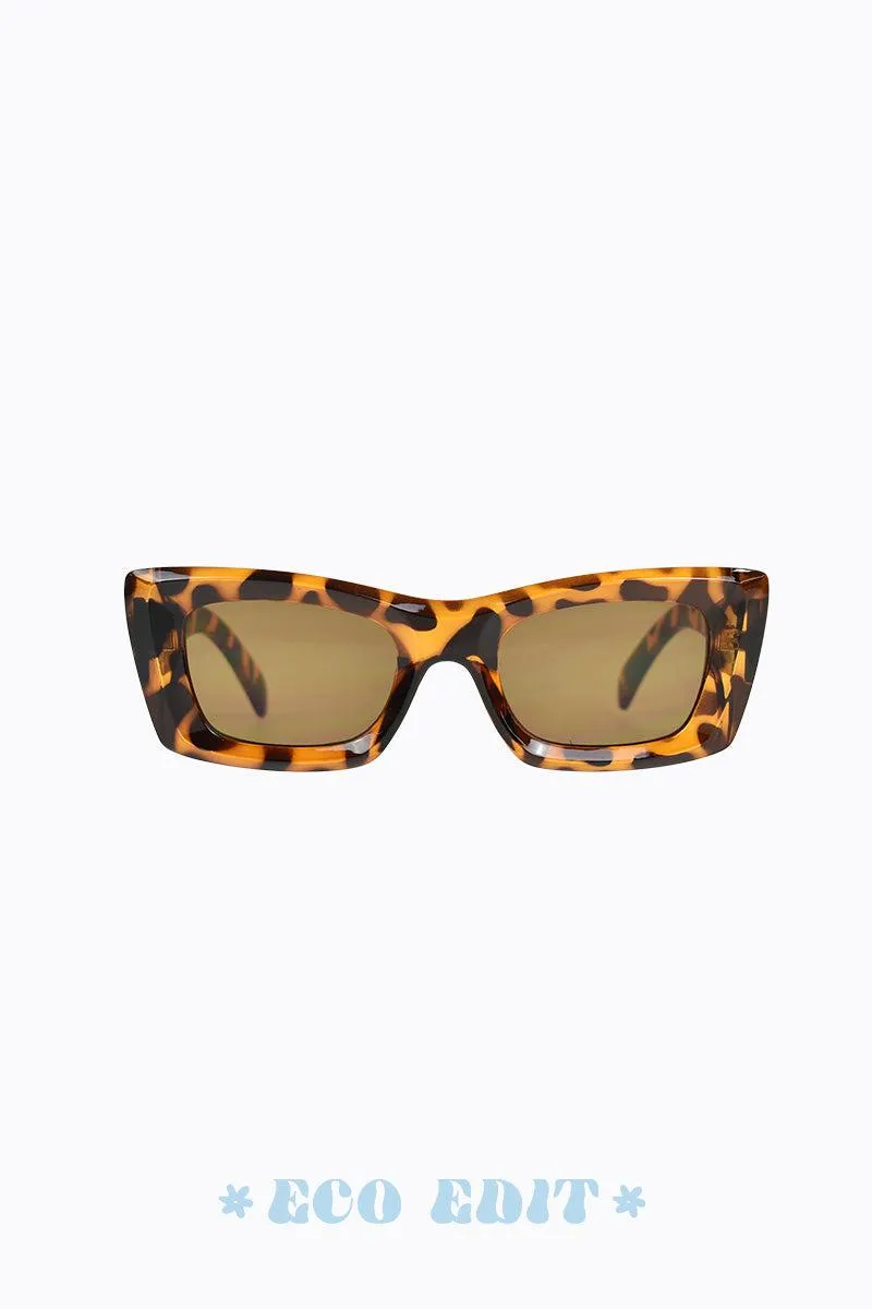 Kaos - Tortoiseshell sold by PETA AND JAIN