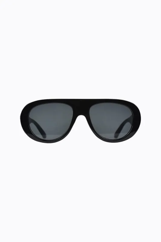 Gillis - Black made by PETA AND JAIN