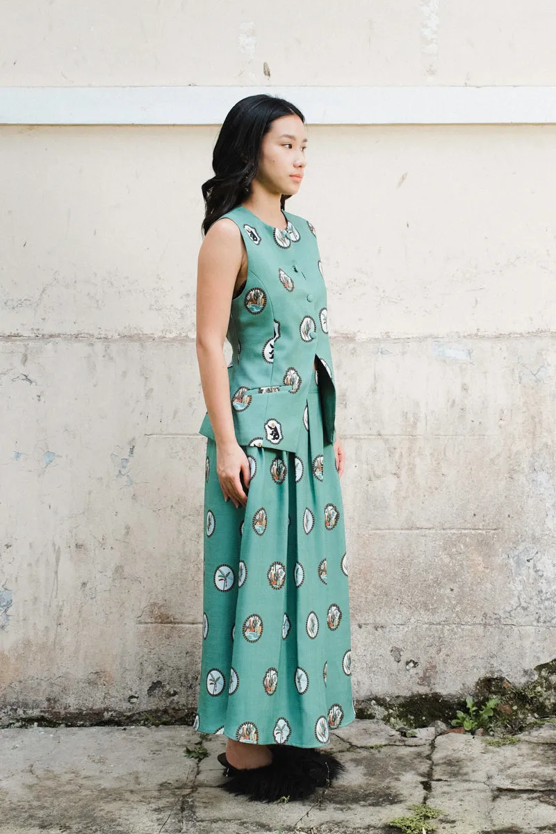 Giana Skirt in Swamp Green sold by KYRRA product image thumbnail 3