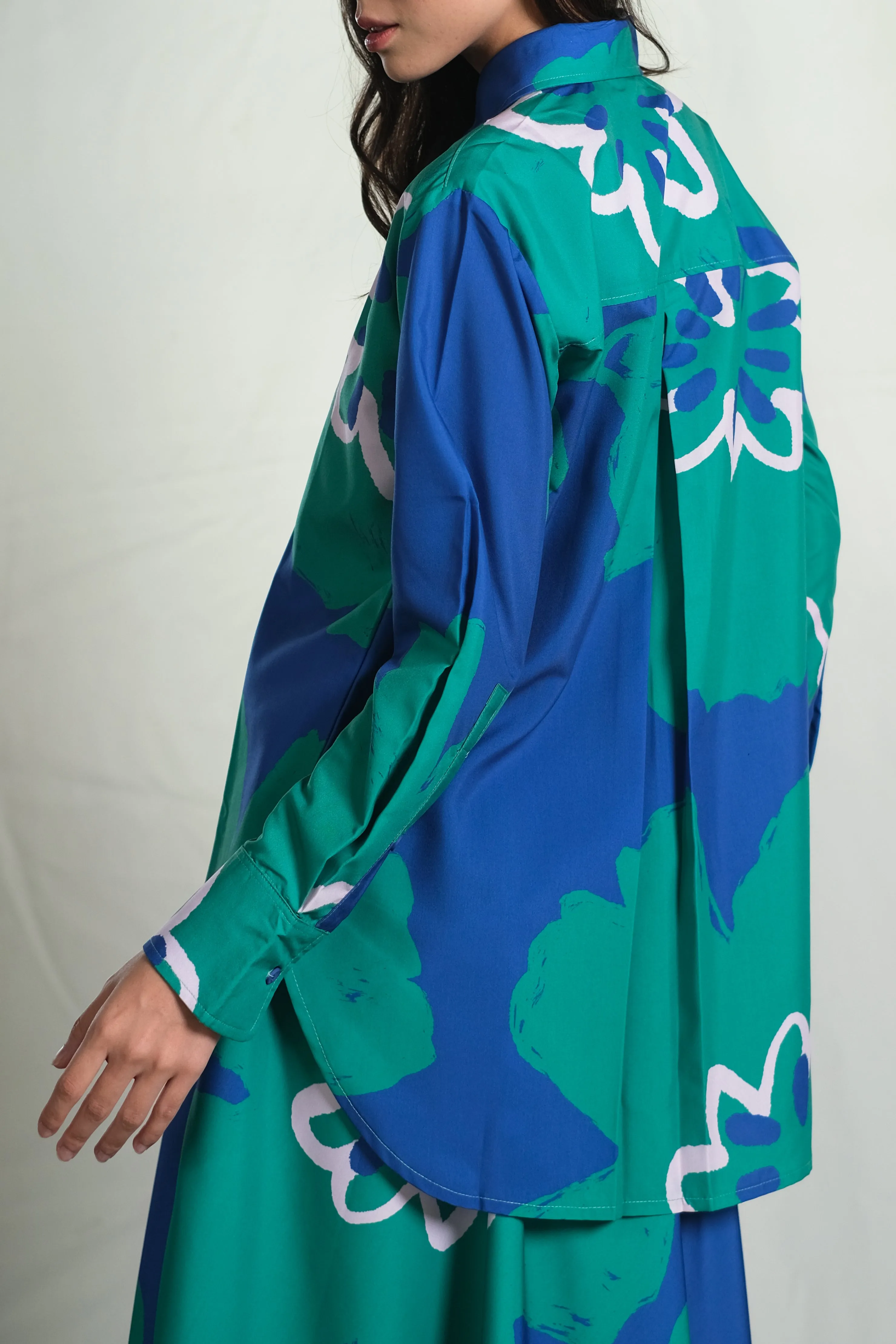 Manhattan Loose Shirt in Riesling sold by KYRRA product image thumbnail 2