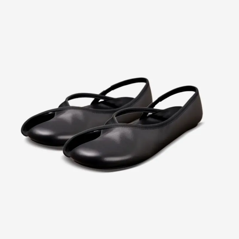 Split-toe Flat Flip Flops - Black sold by JW PEI
