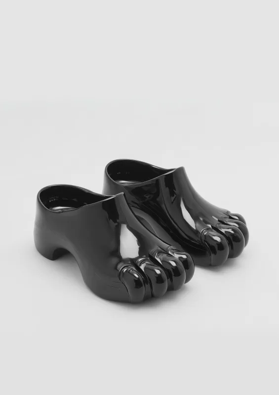 Casey Toe Clogs – Black sold by JW PEI