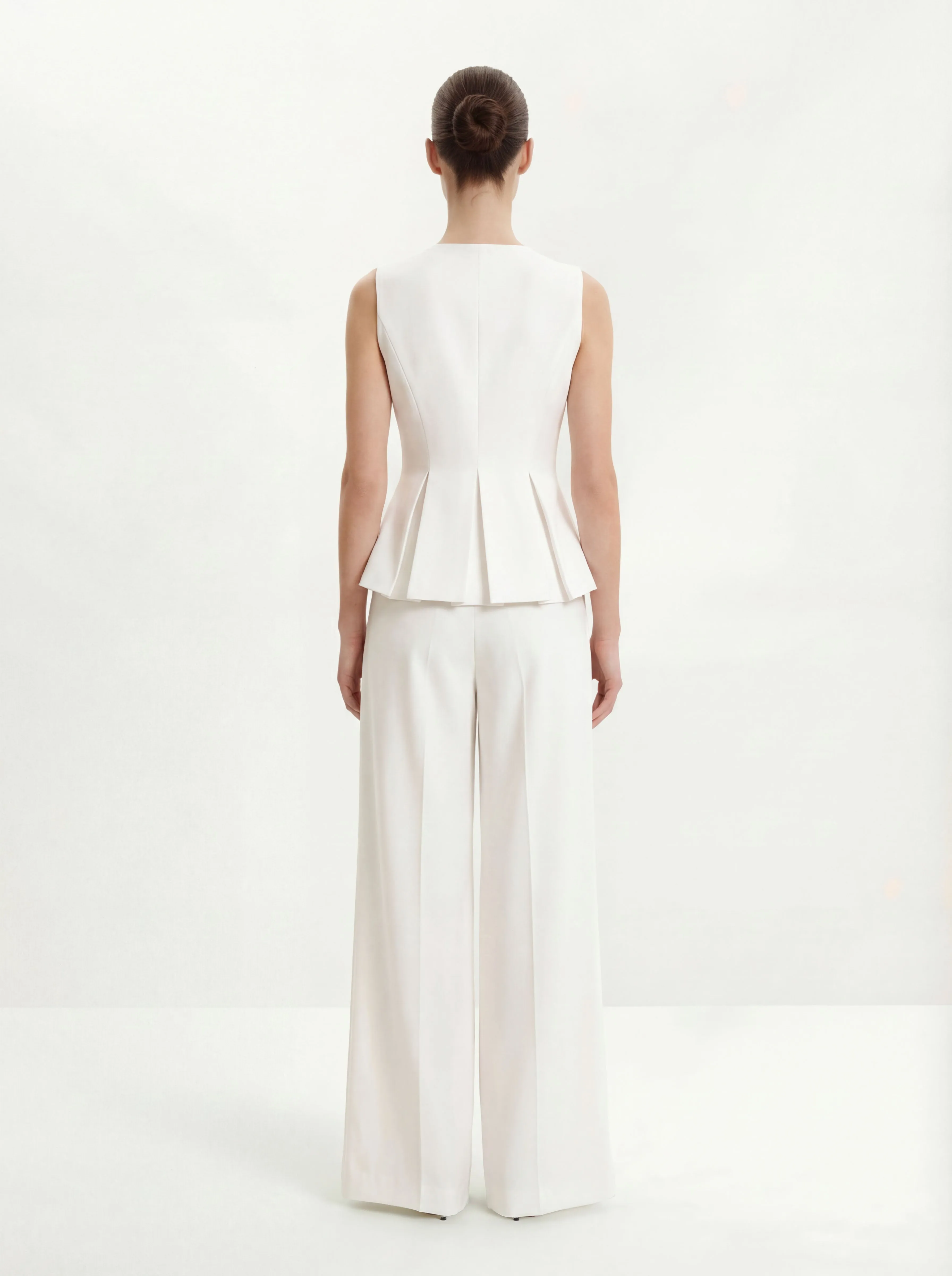 Structured Seam Round - White sold by JW PEI product image thumbnail 2