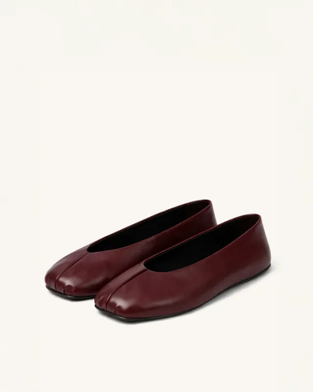 Zoe Gathered Flats – Burgundy made by JW PEI