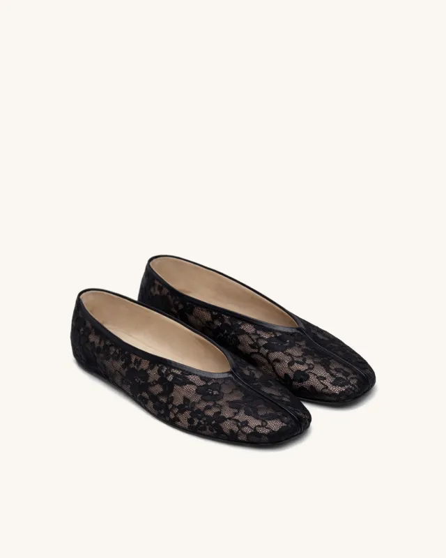 Ivy Lace Flats – Black made by JW PEI