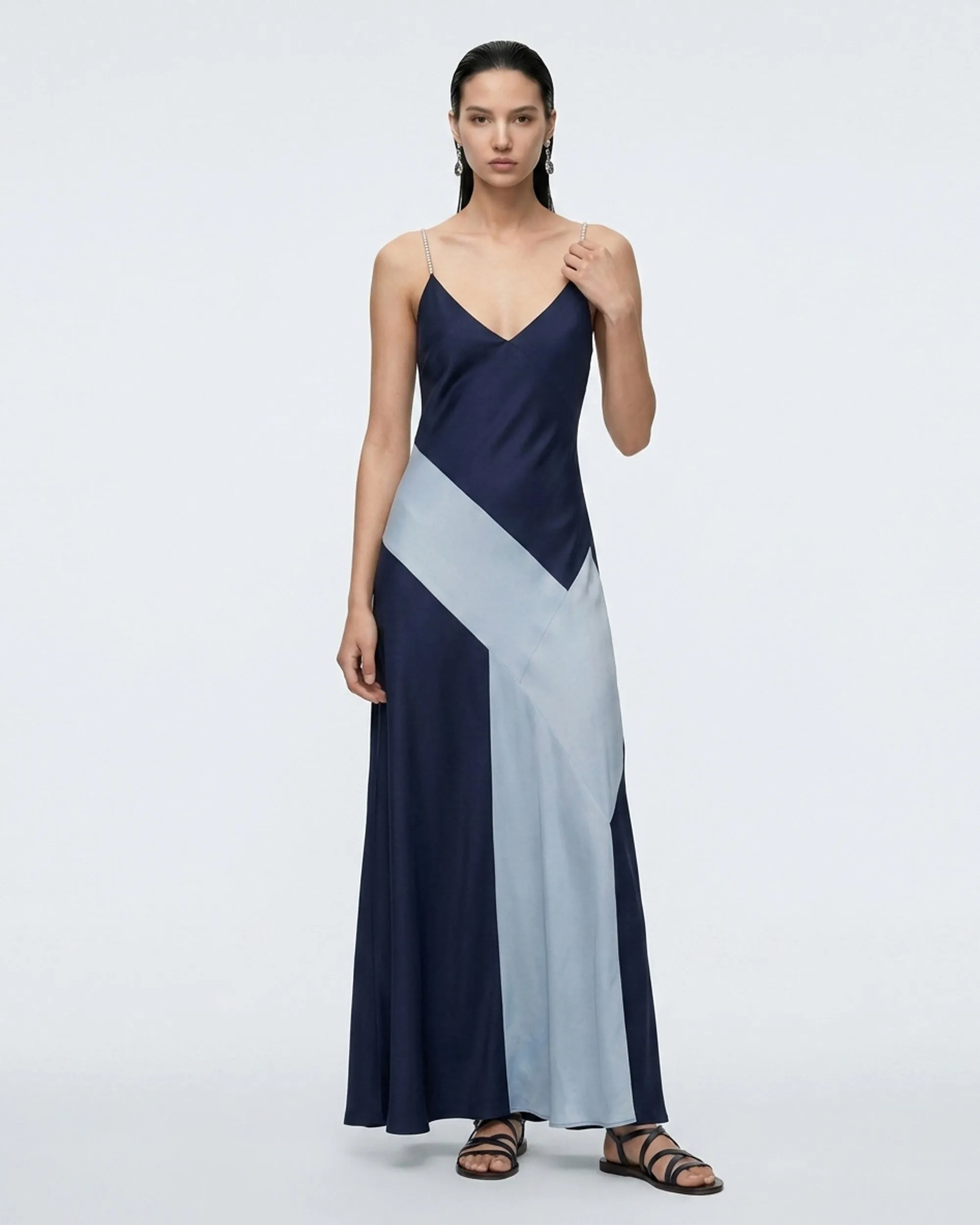 Colorblock Spaghetti Strap Maxi Dress - Navy & Light Blue sold by JW PEI product image thumbnail 2