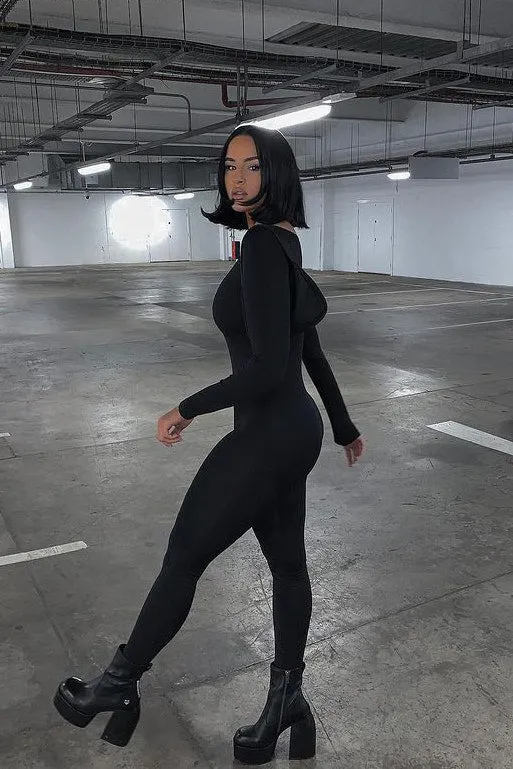 Black Seamless Plunge Long Sleeve Jumpsuit sold by Nothingbutstyle product image thumbnail 2