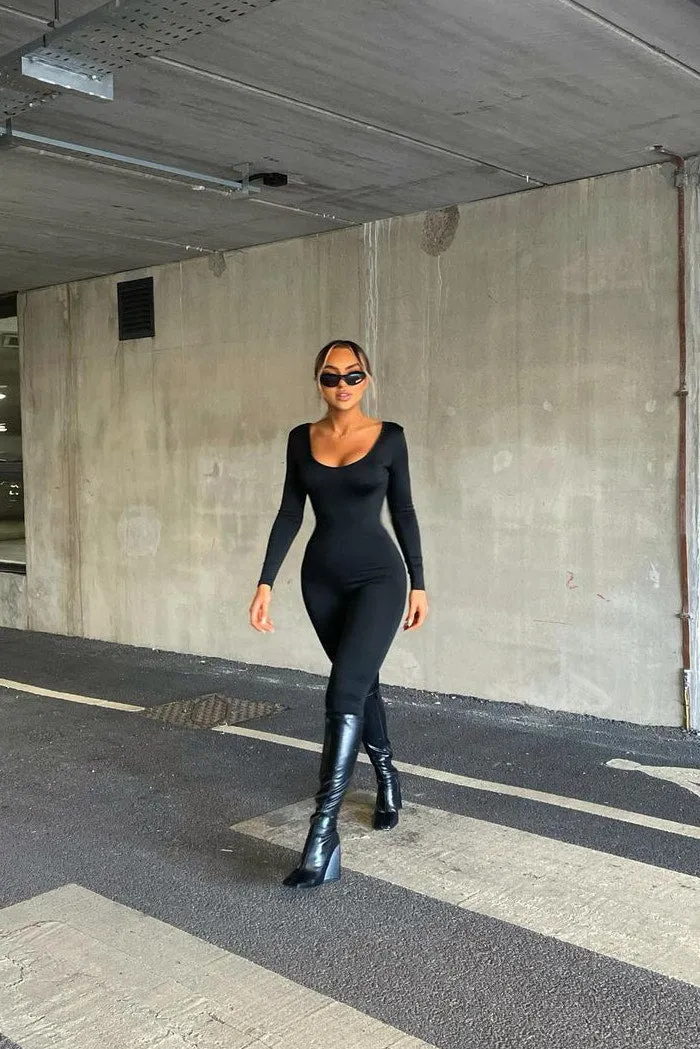 Black Seamless Plunge Long Sleeve Jumpsuit sold by Nothingbutstyle product image thumbnail 5