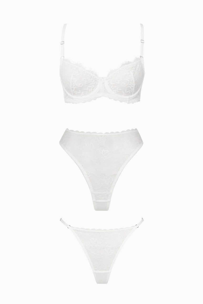 Maverick Essentials Pack White sold by Kat The Label