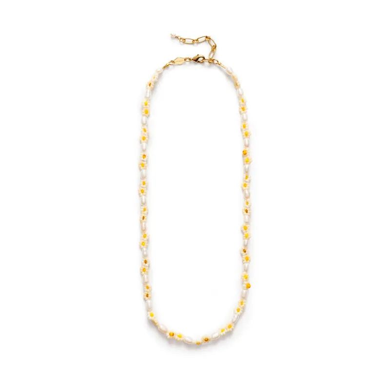 Anni Lu - Daisy Flower Necklace - Pearl Yellow made by Anni Lu