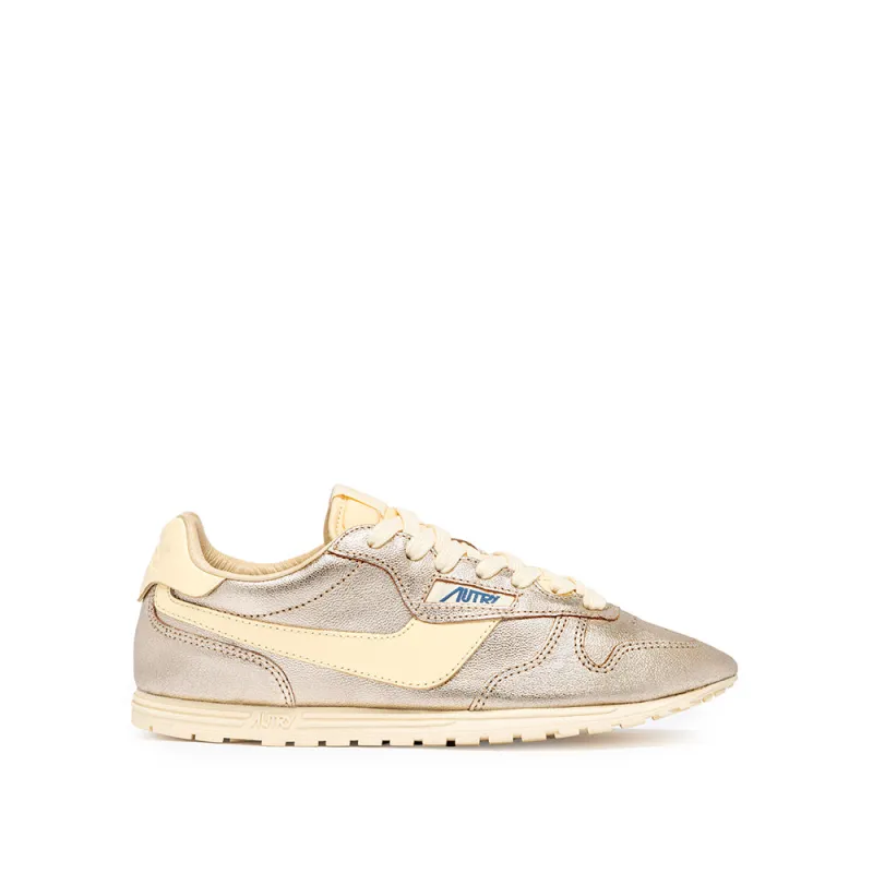 Autry - Windspin Low Sneakers Wom - Beige Gold made by Autry